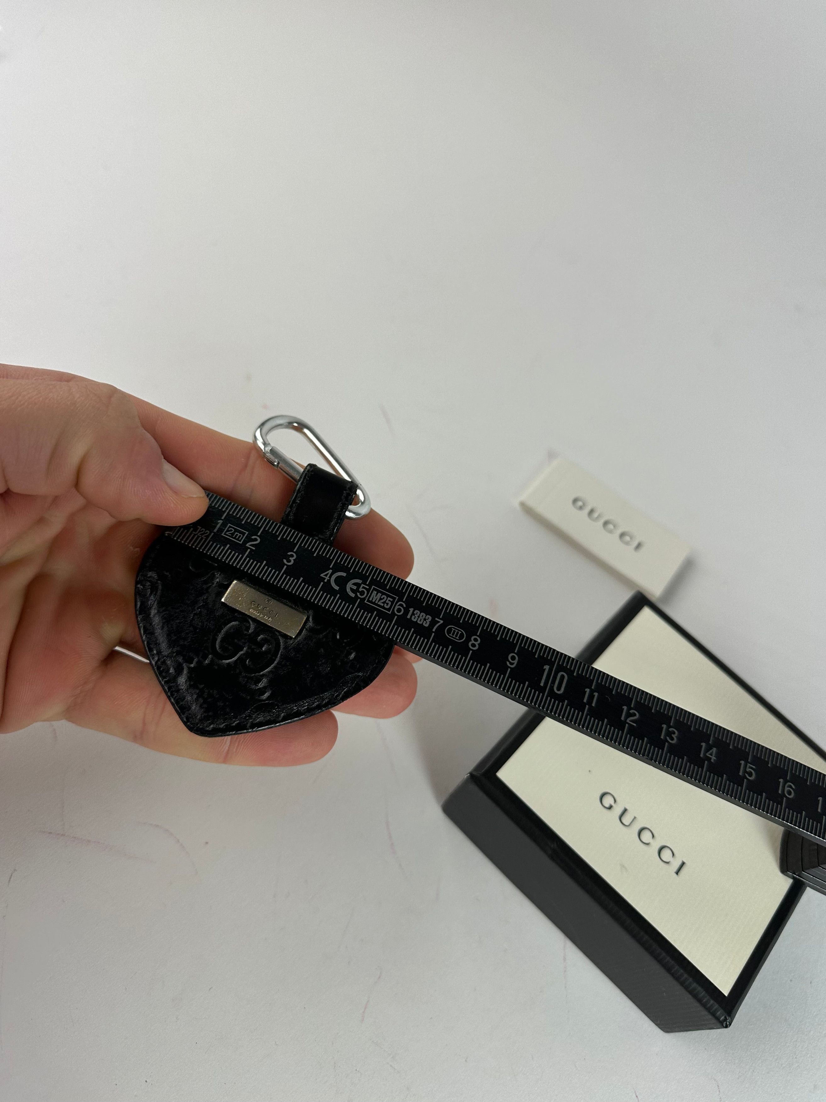Gucci Vintage Heart Leather Monogram Pendant Black Size ONE SIZE - 6 Thumbnail