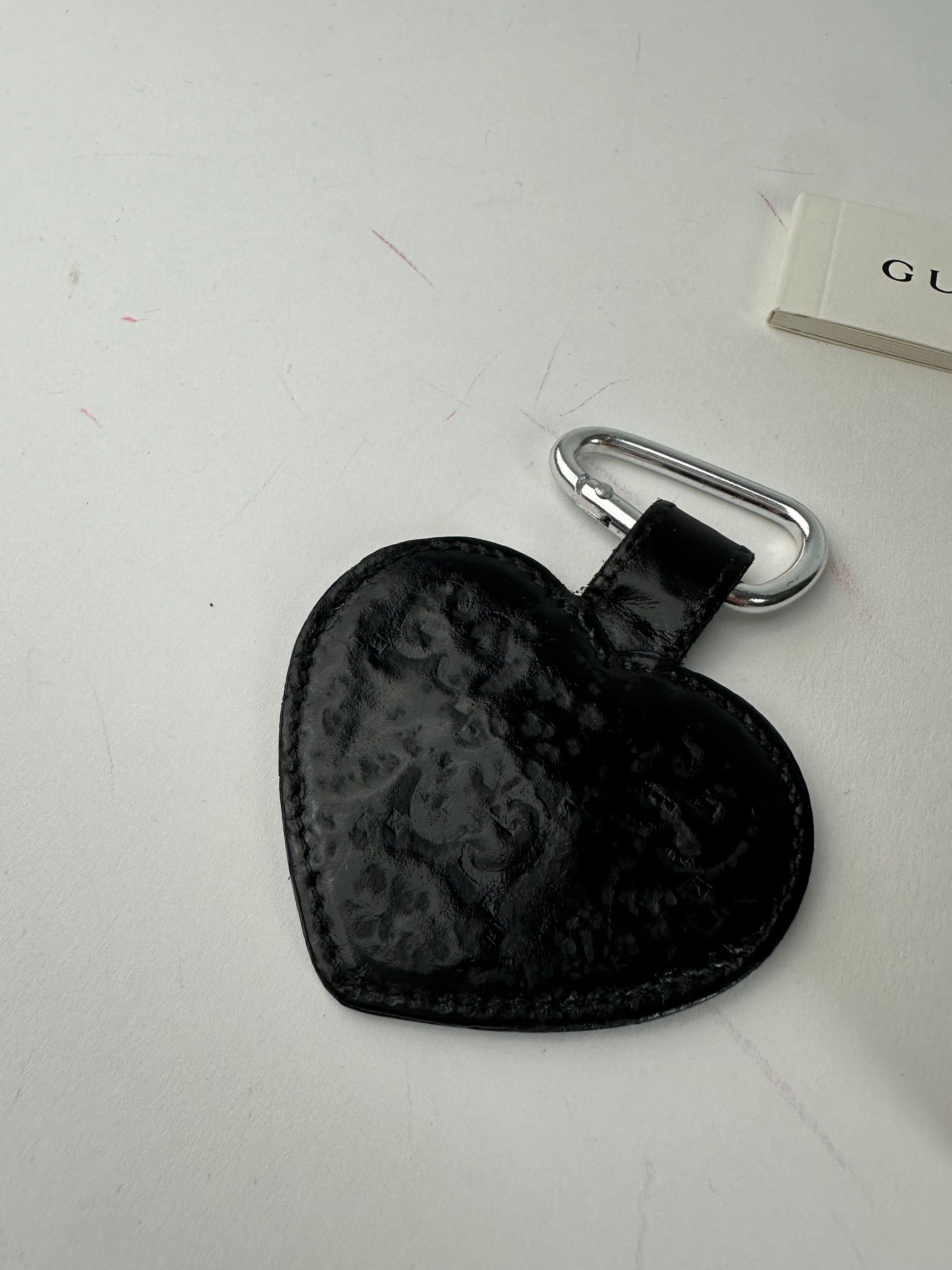 Gucci Vintage Heart Leather Monogram Pendant Black Size ONE SIZE - 5 Thumbnail