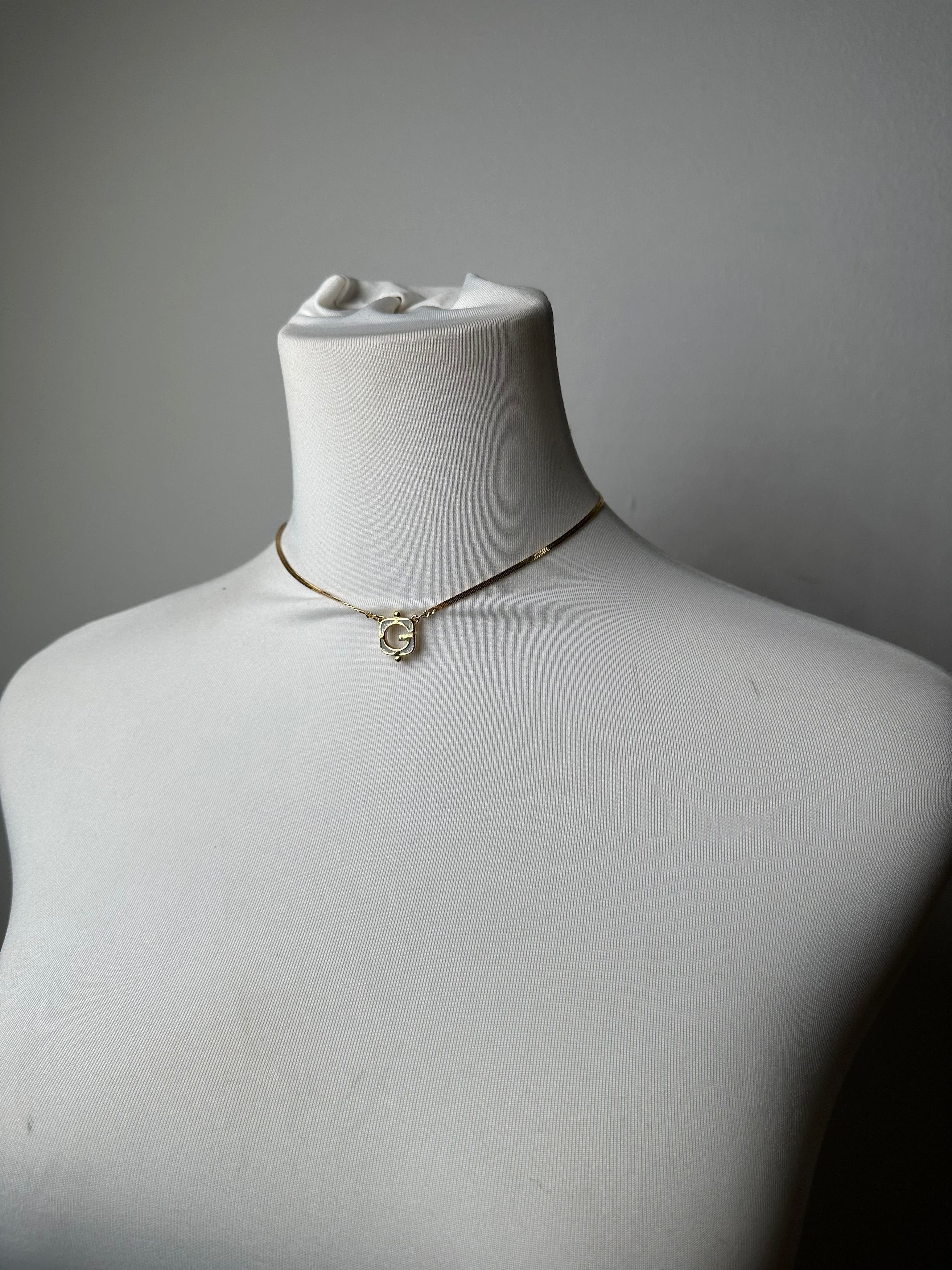 Givenchy Vintage Gold Pleated Collier Golden Size ONE SIZE - 12 Thumbnail