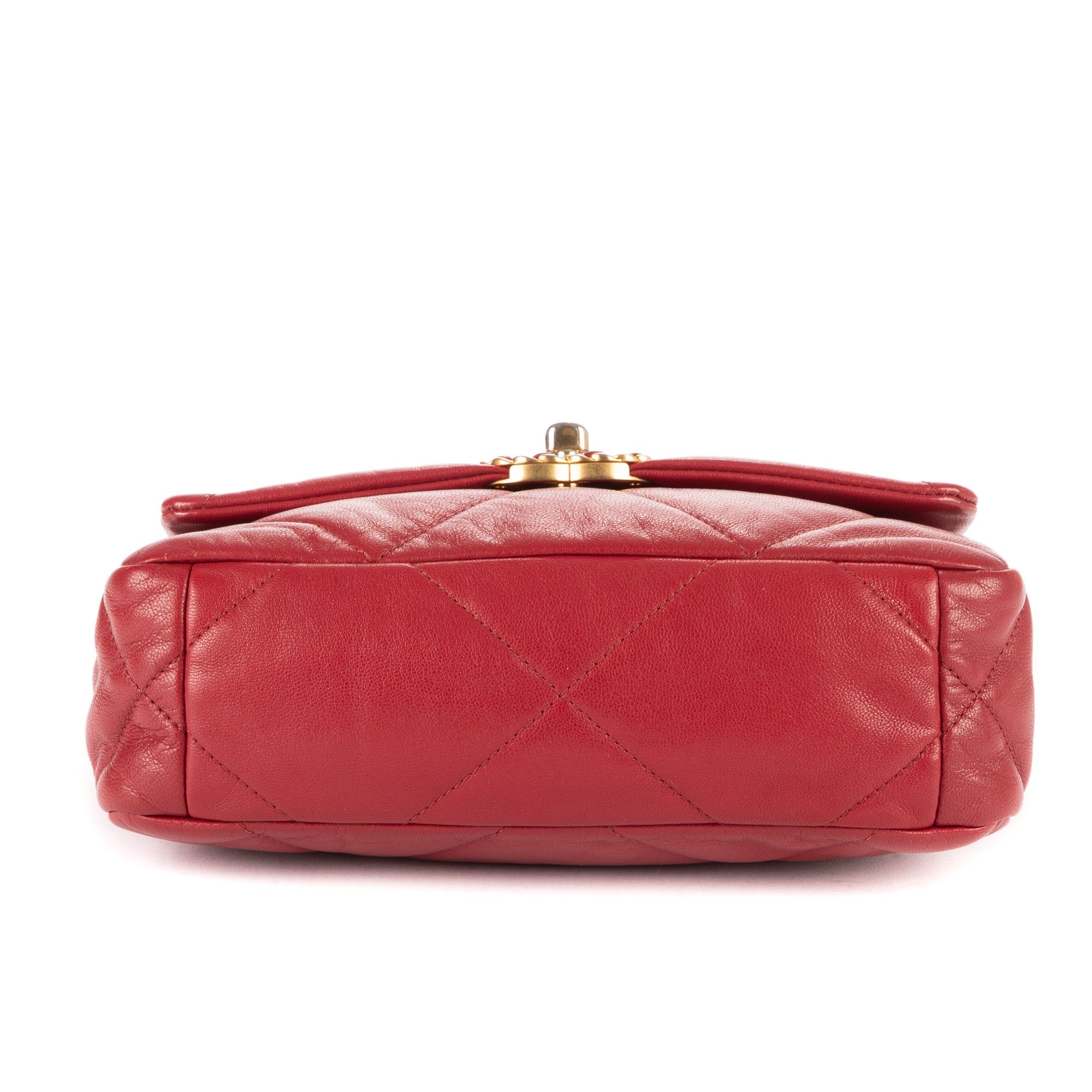 Chanel Classic 19 Flap Small Size ONE SIZE - 6 Thumbnail