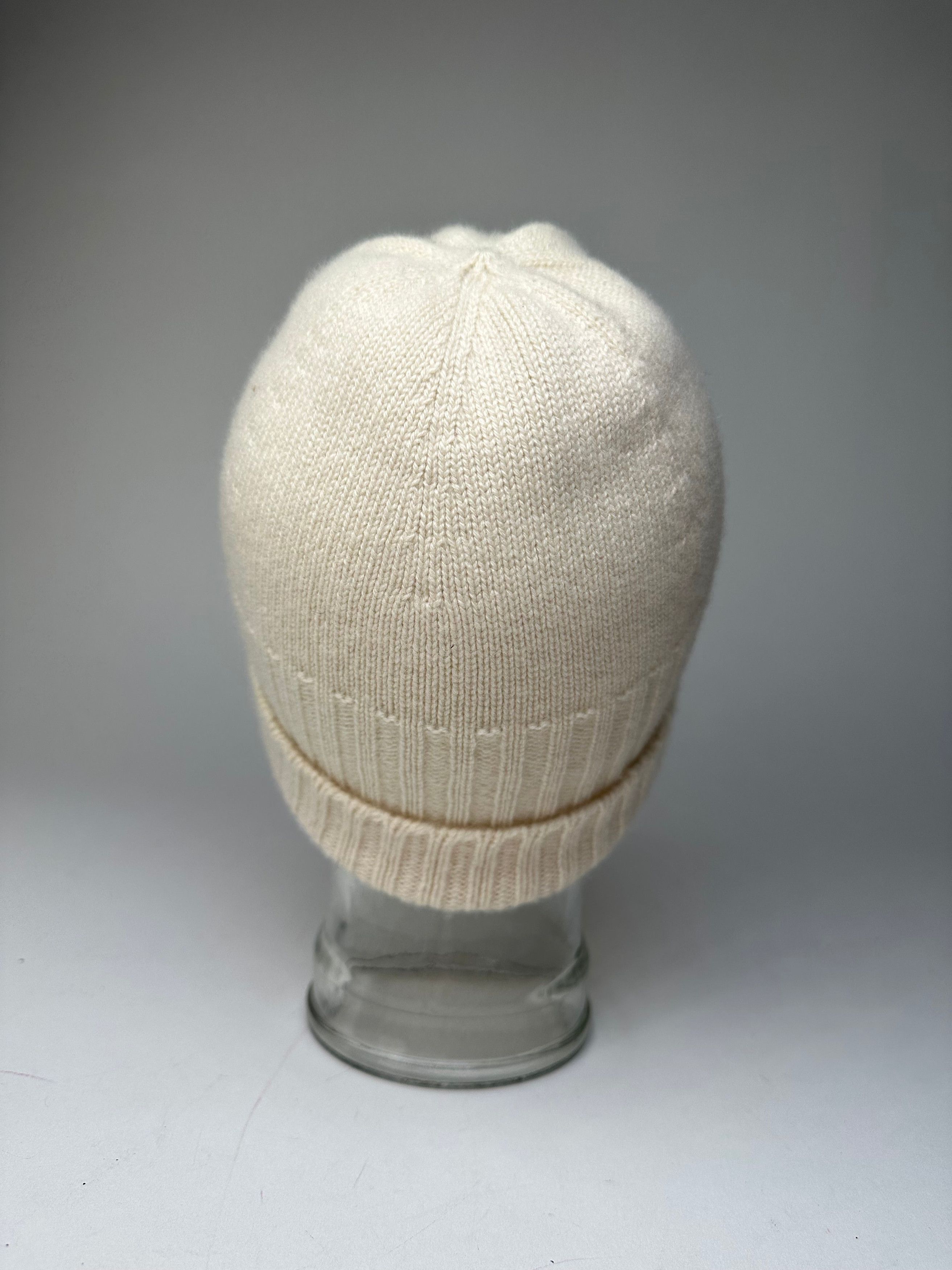 Gucci Vintage Cashmere Beanie M Cream Size ONE SIZE - 4 Thumbnail
