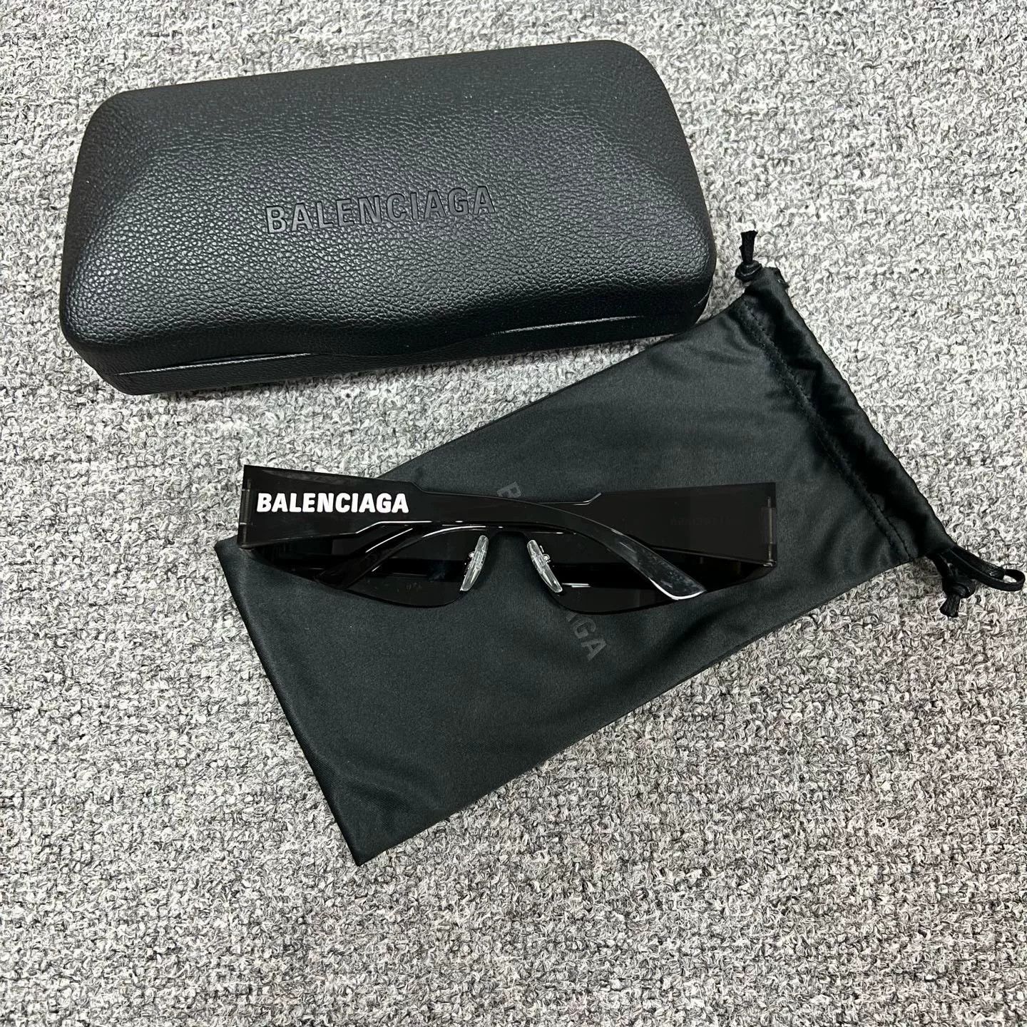Balenciaga Balenciaga Rimless Temple Logo Sunglasses Size ONE SIZE - 3 Thumbnail
