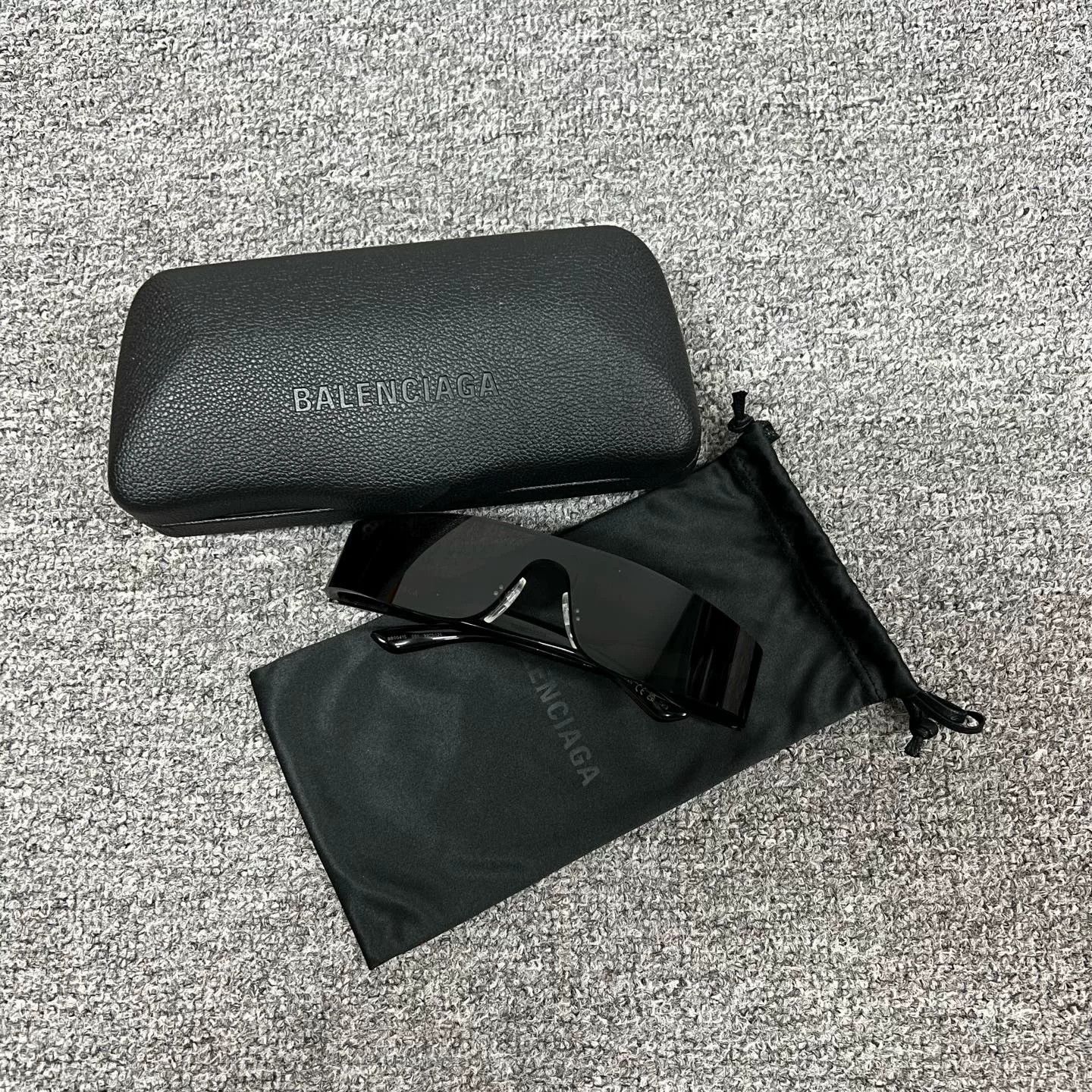 Balenciaga Balenciaga Rimless Temple Logo Sunglasses Size ONE SIZE - 2 Thumbnail