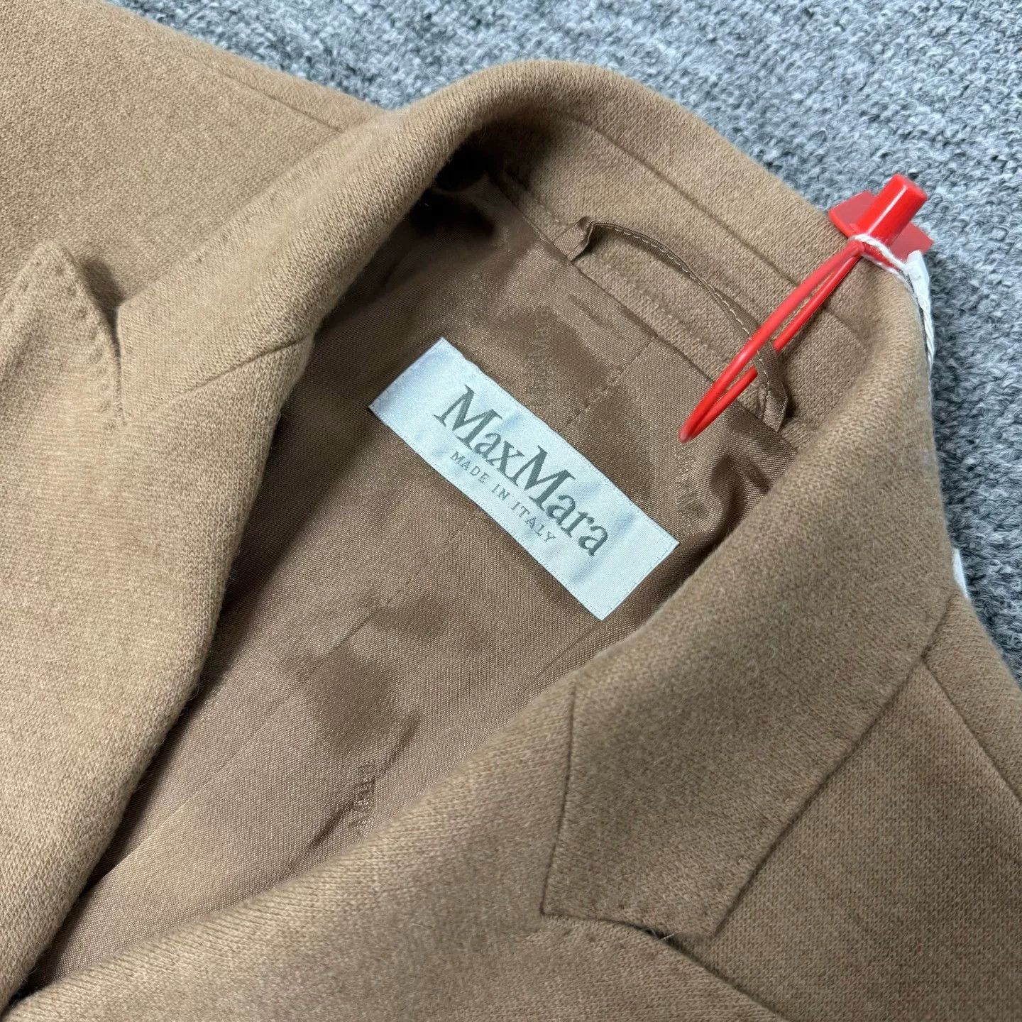 Max Mara Maxmara Camel Double-Breasted Blazer Size S / US 4 / IT 40 - 3 Thumbnail