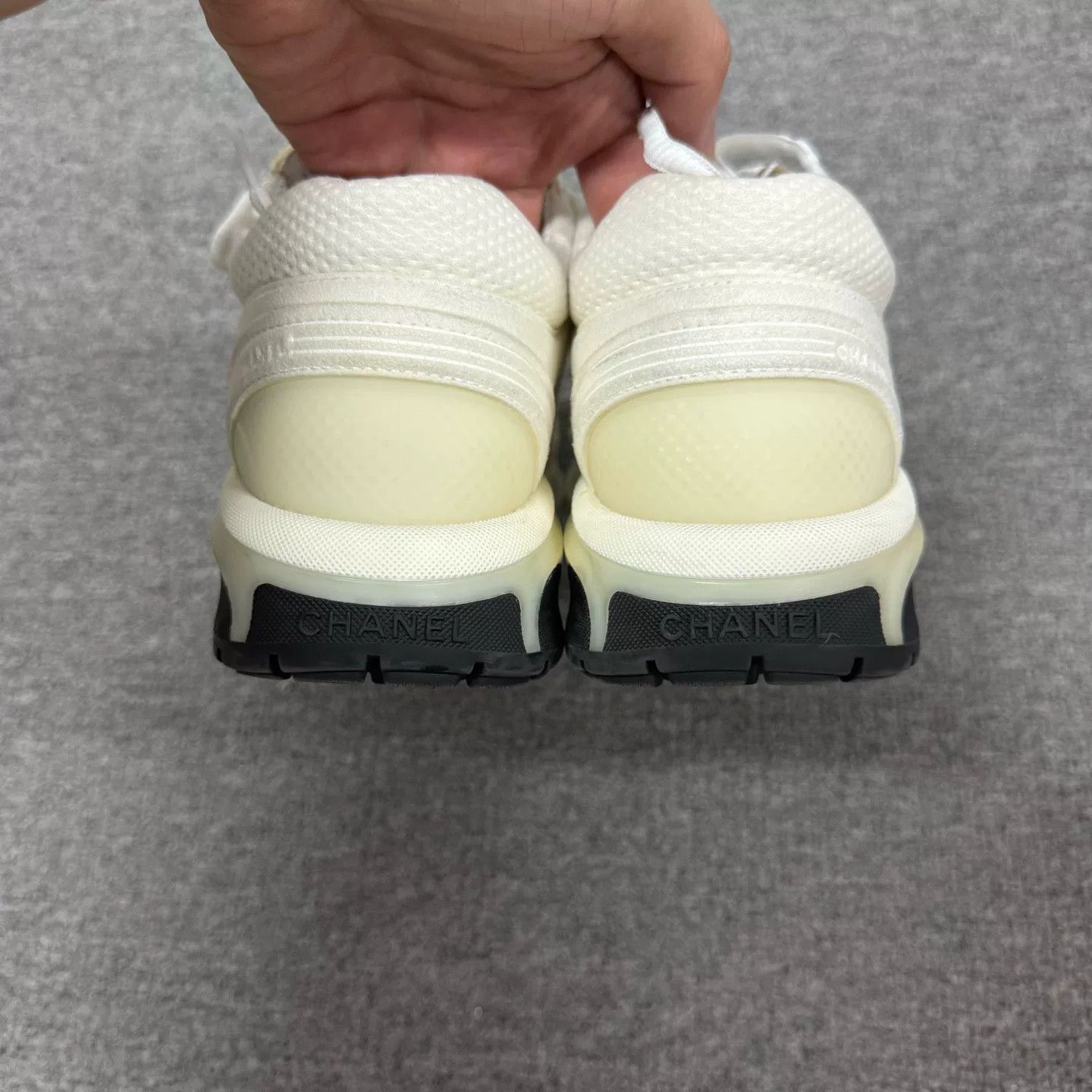 Chanel Chanel White Sneakers Size 35.5 Size US 4.5 / IT 34.5 - 6 Thumbnail