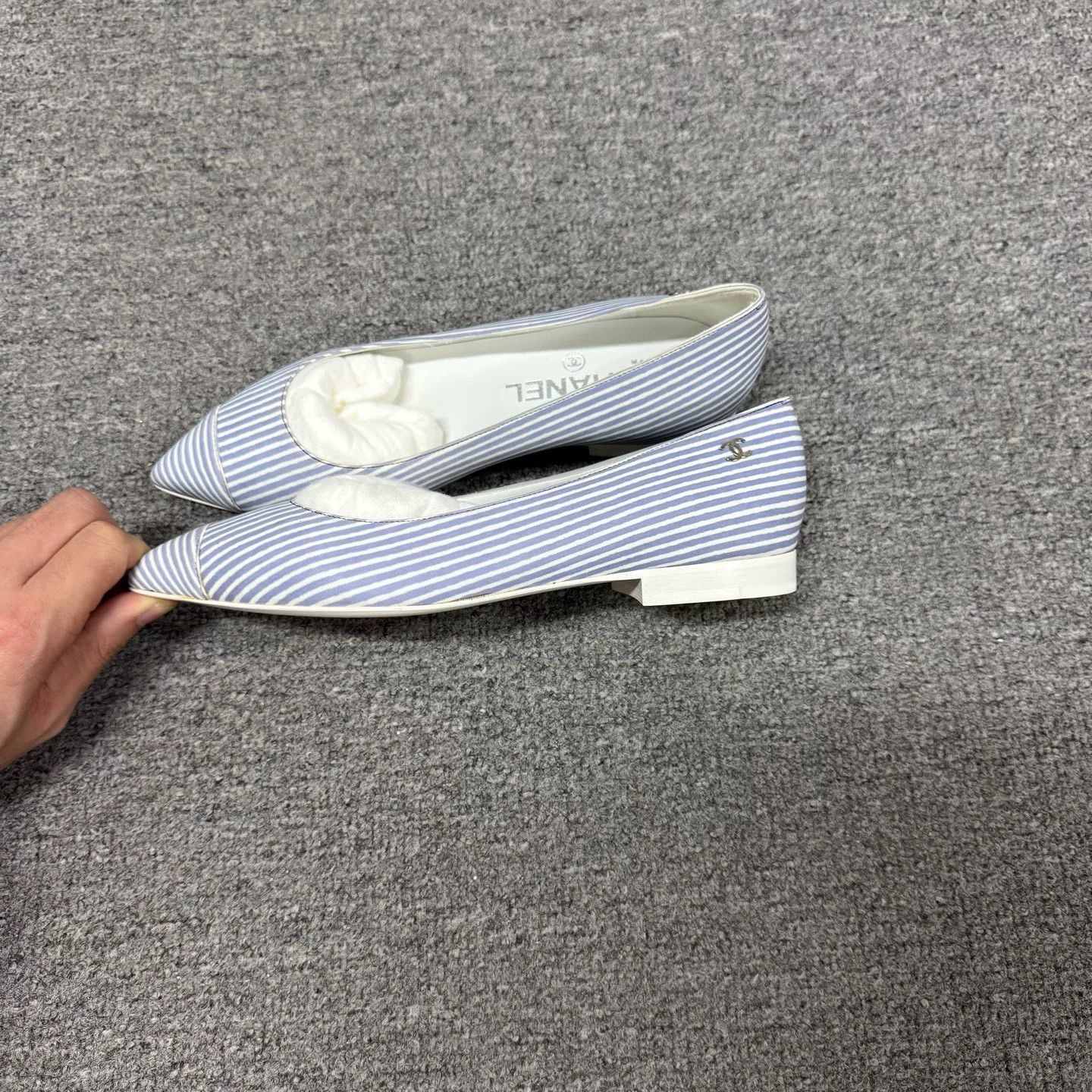 Chanel Chanel White Blue Stripe Flat Shoes Size US 5 / IT 35 - 3 Thumbnail