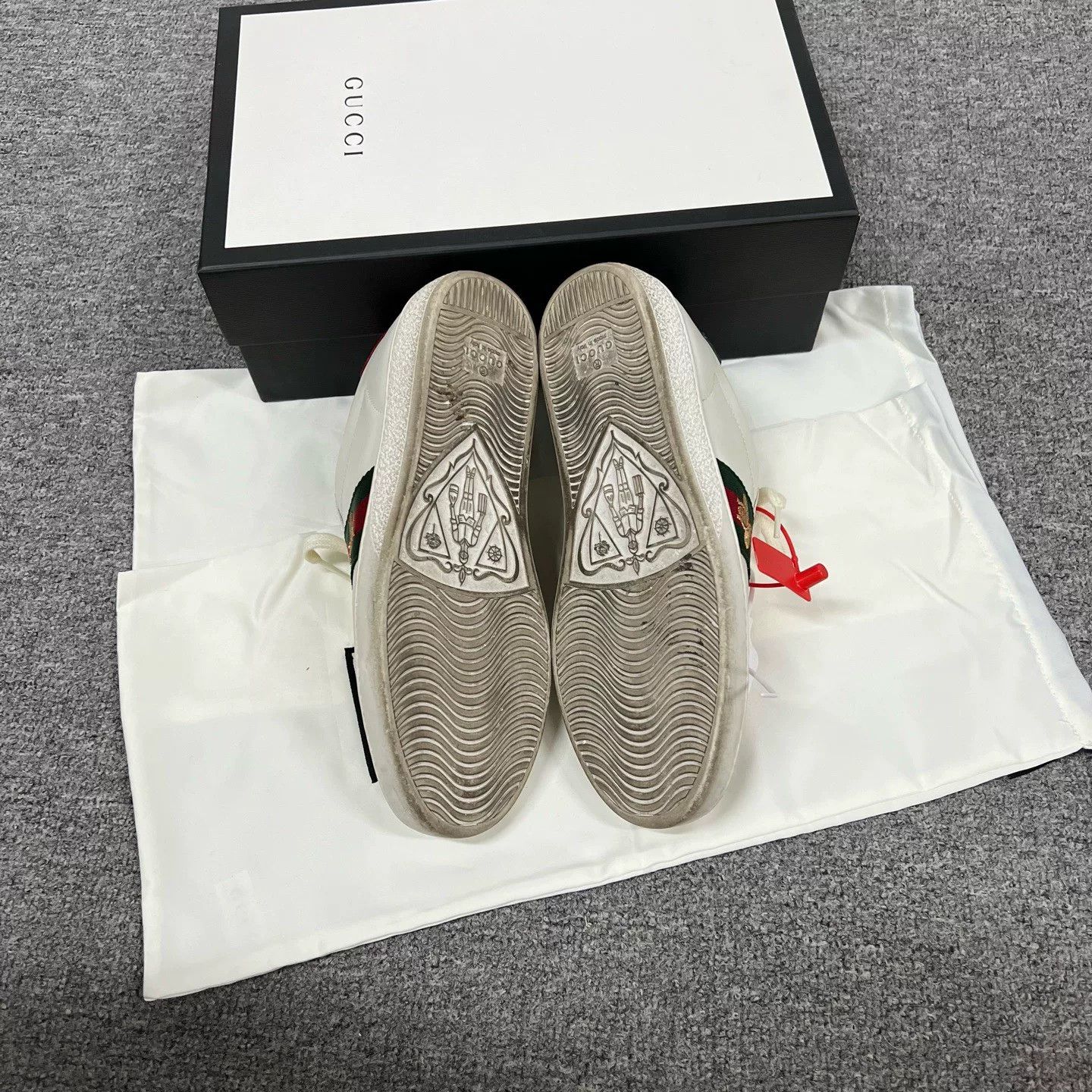 Gucci Gucci Classic Small Bee White Sneakers Size US 5.5 / IT 35.5 - 5 Thumbnail