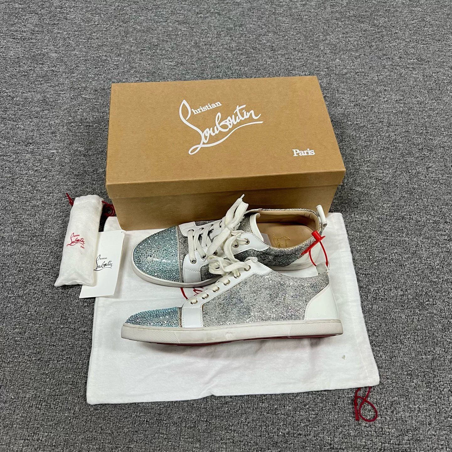 Christian Louboutin Christian Louboutin Blue Low-top Sneakers Size US 8.5 / EU 41-42 - 2 Thumbnail