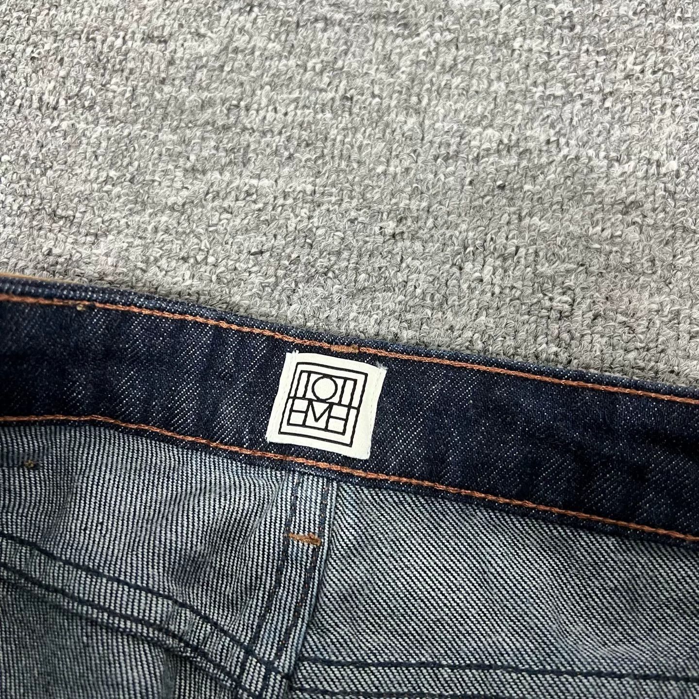 Toteme Toteme Washed Blue Curved Jeans Size 25 Size 25" / US 0 / IT 36 - 5 Thumbnail