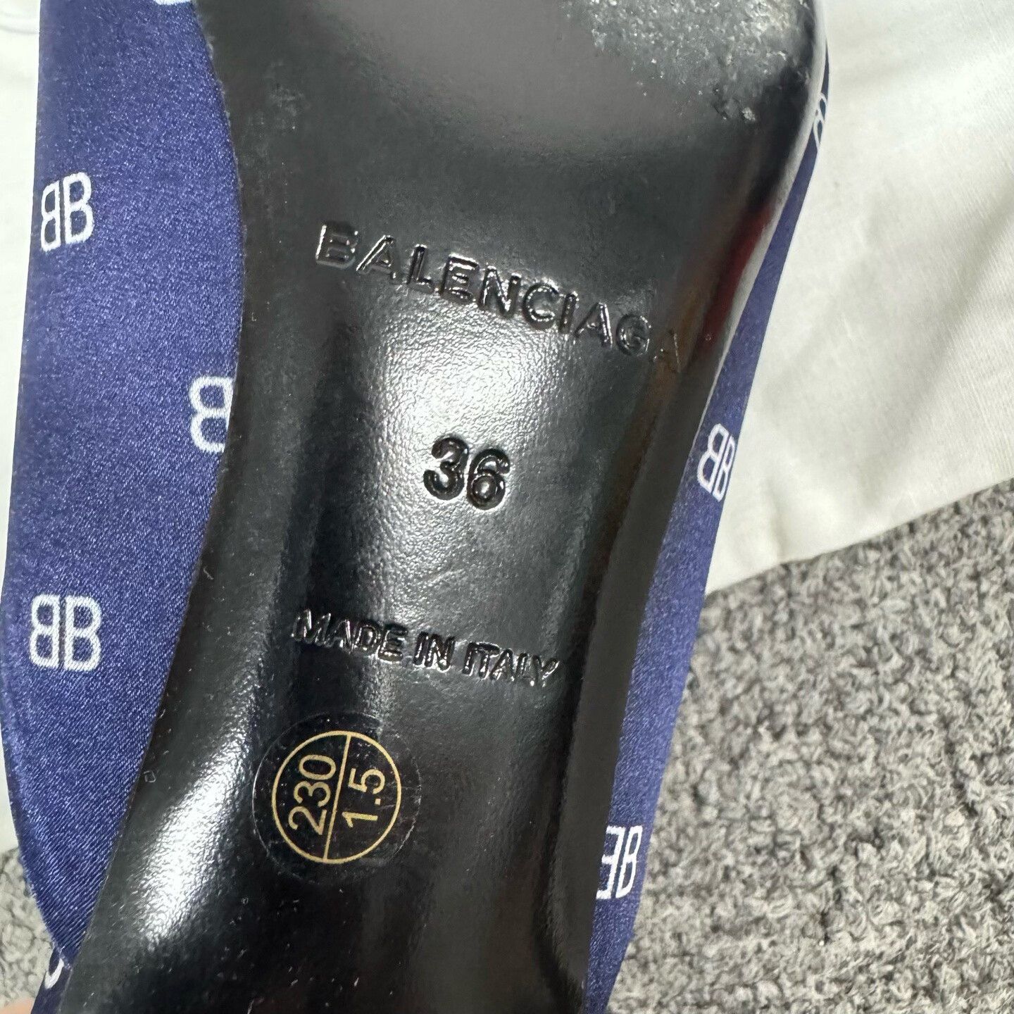 Balenciaga Balenciaga Printed Bow Silk Polka Dot Mules Size US 7 / IT 37 - 7 Thumbnail