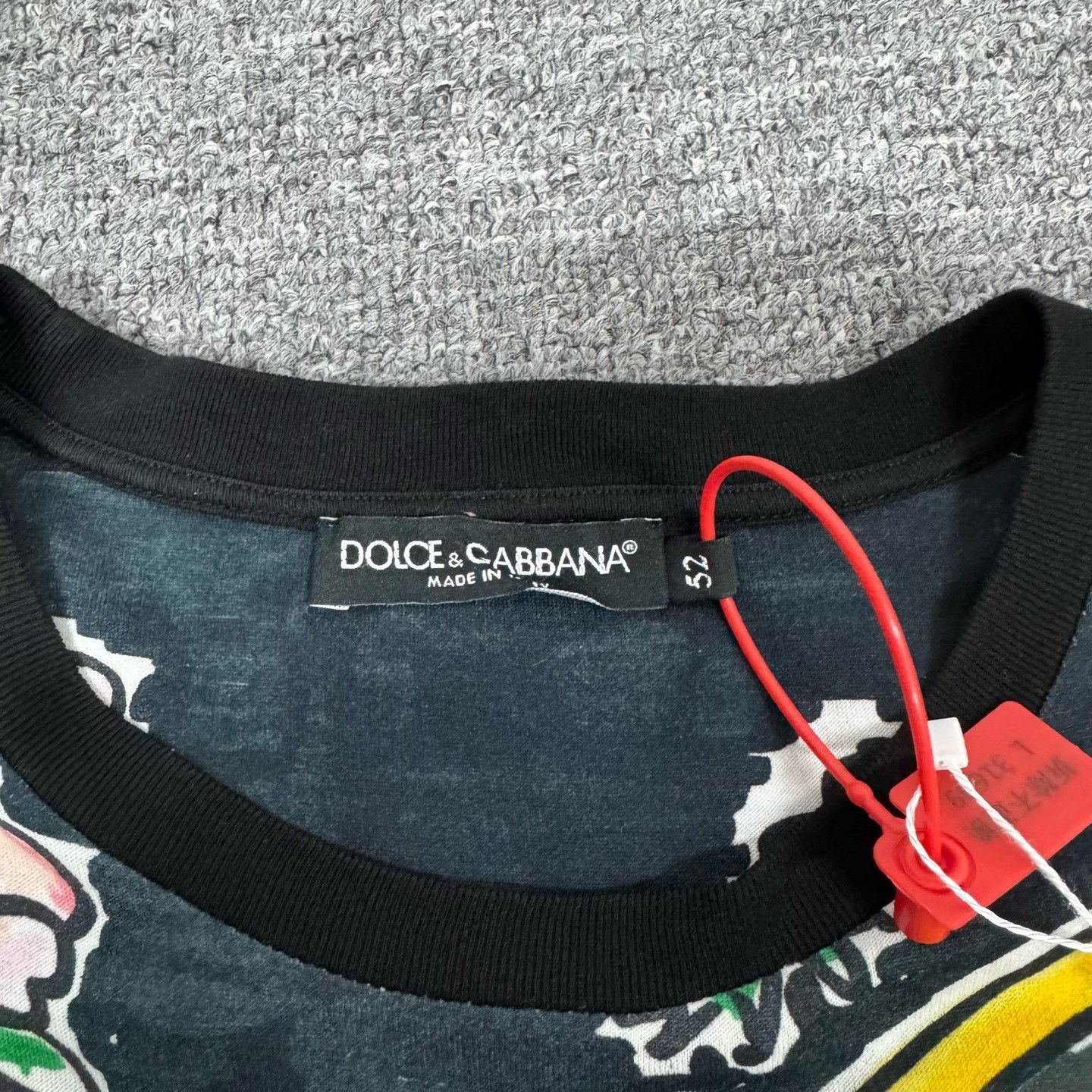 Dolce & Gabbana Dolce Gabbana DG Graffiti Print T-shirt Size US L / EU 52-54 / 3 - 4 Thumbnail