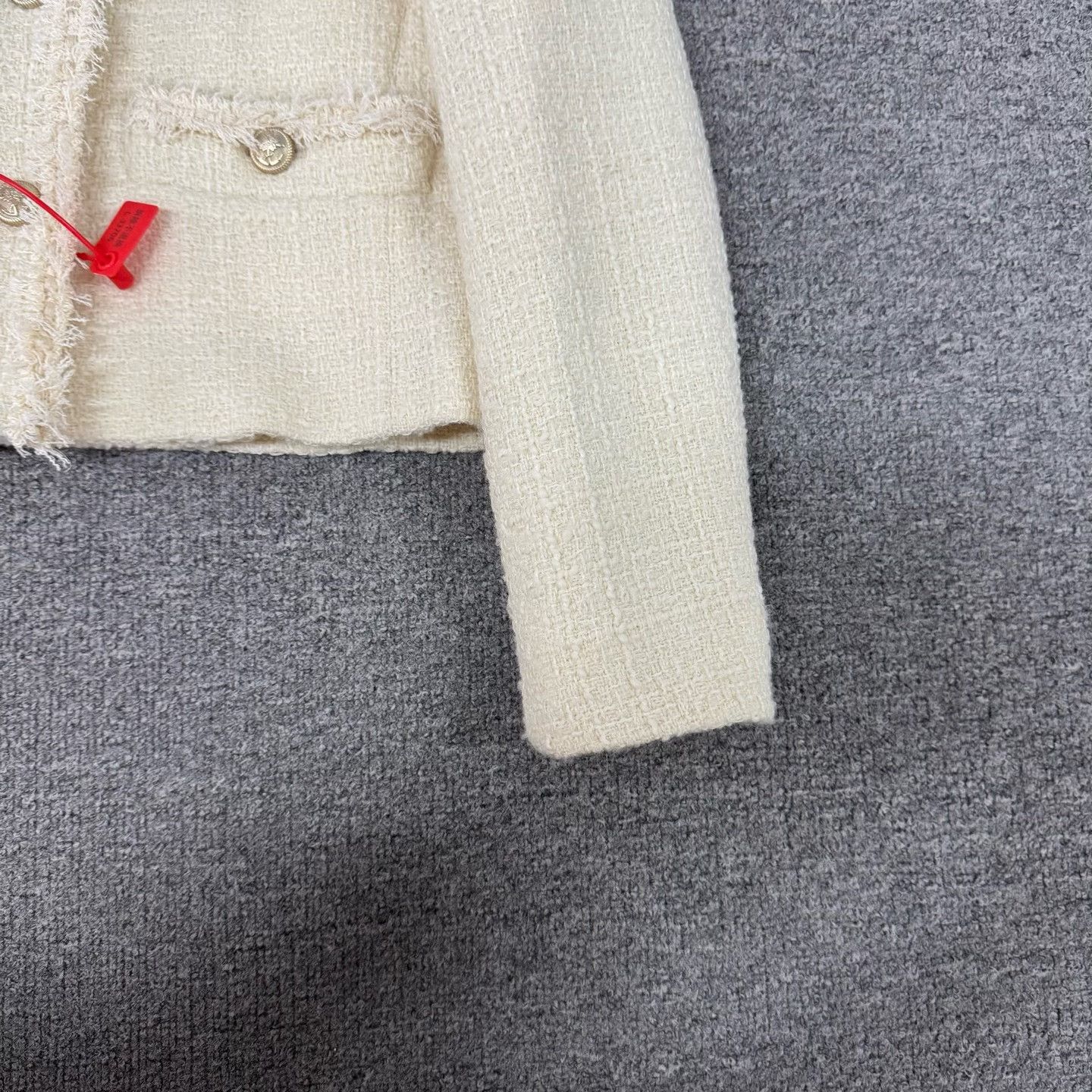 Max Mara MaxMara Beige Tweed Cropped Round Neck Coat Size XS / US 0-2 / IT 36-38 - 3 Thumbnail
