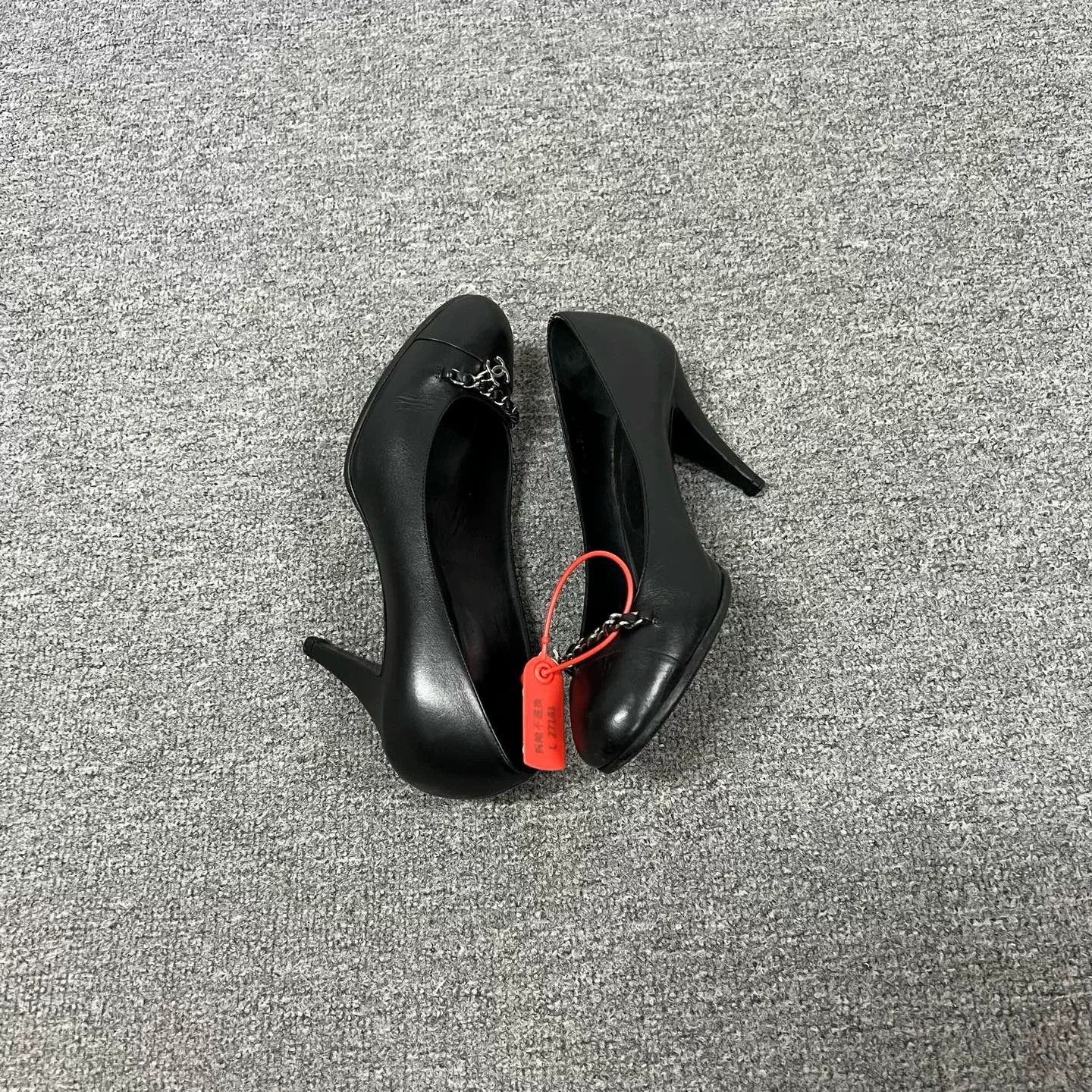 Chanel Chanel Chain High Heels Size 38 Size US 7 / IT 37 - 5 Thumbnail