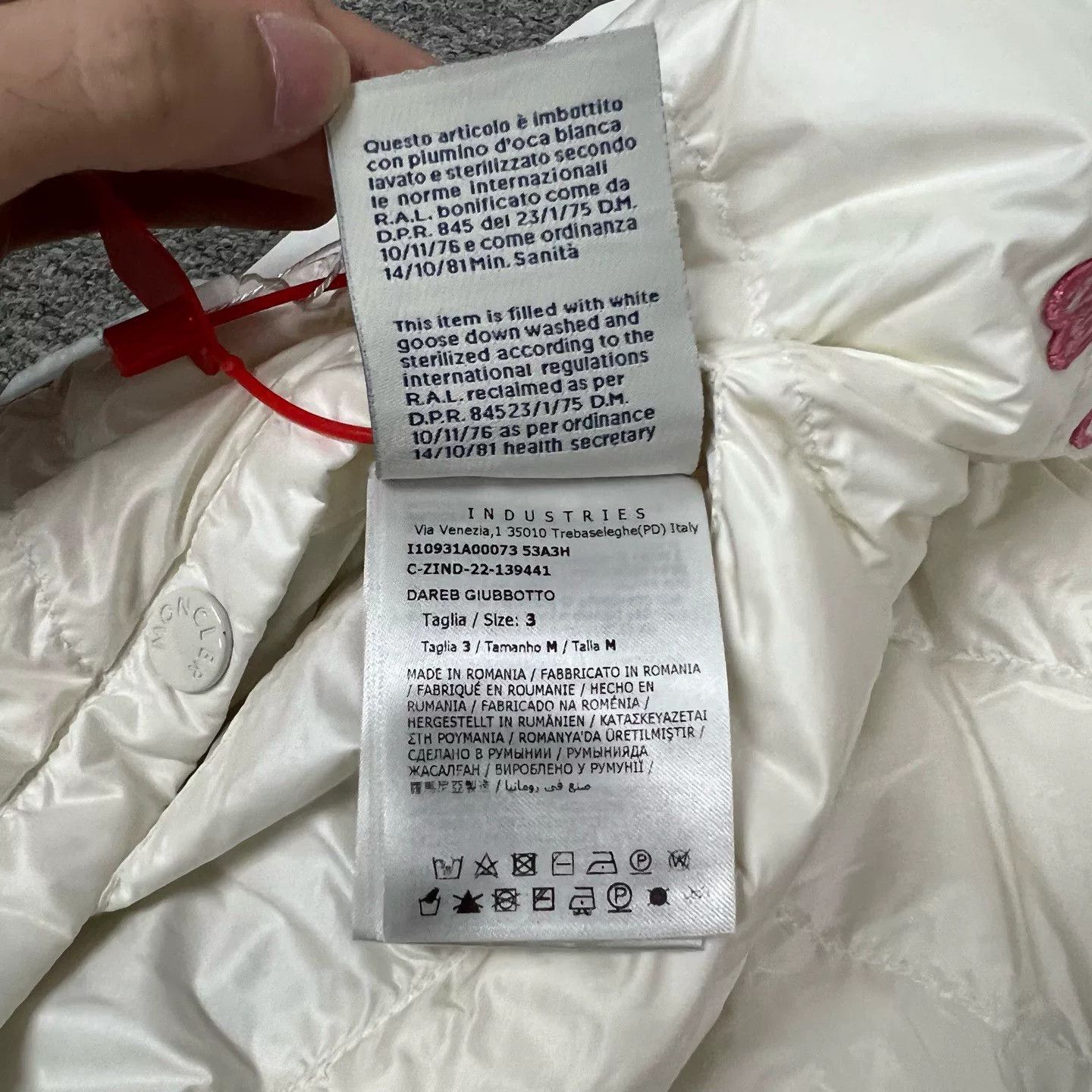 Moncler Moncler Disney Collaboration Reversible Down Jacket Size L / US 10 / IT 46 - 8 Thumbnail