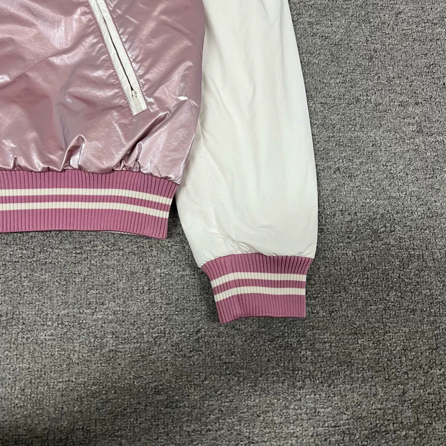 Moncler Moncler Disney Collaboration Reversible Down Jacket Size L / US 10 / IT 46 - 3 Thumbnail