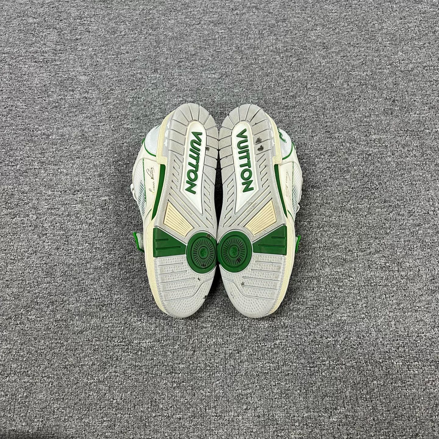 Louis Vuitton Louis Vuitton White Green Velcro Trainer Sneakers Size US 8.5 / EU 41-42 - 5 Thumbnail