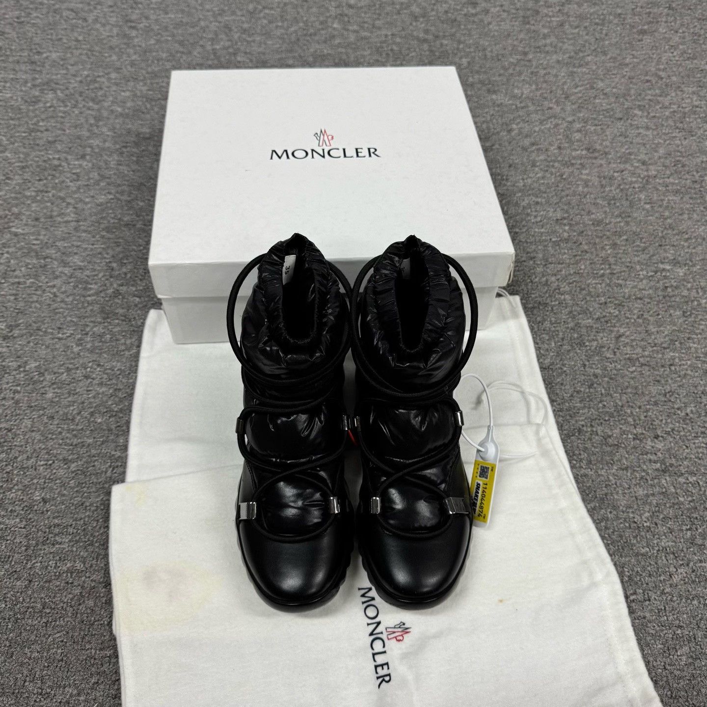 Moncler Moncler Black Down Short Boots Size 35 Size US 4 / IT 34 - 3 Thumbnail