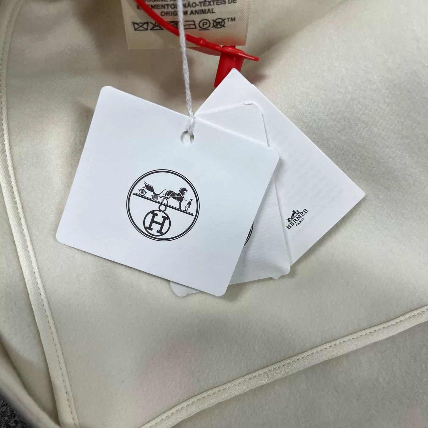 Hermes Hermes 2025 Cashmere Three-Button Lapel Coat Size S / US 4 / IT 40 - 6 Thumbnail