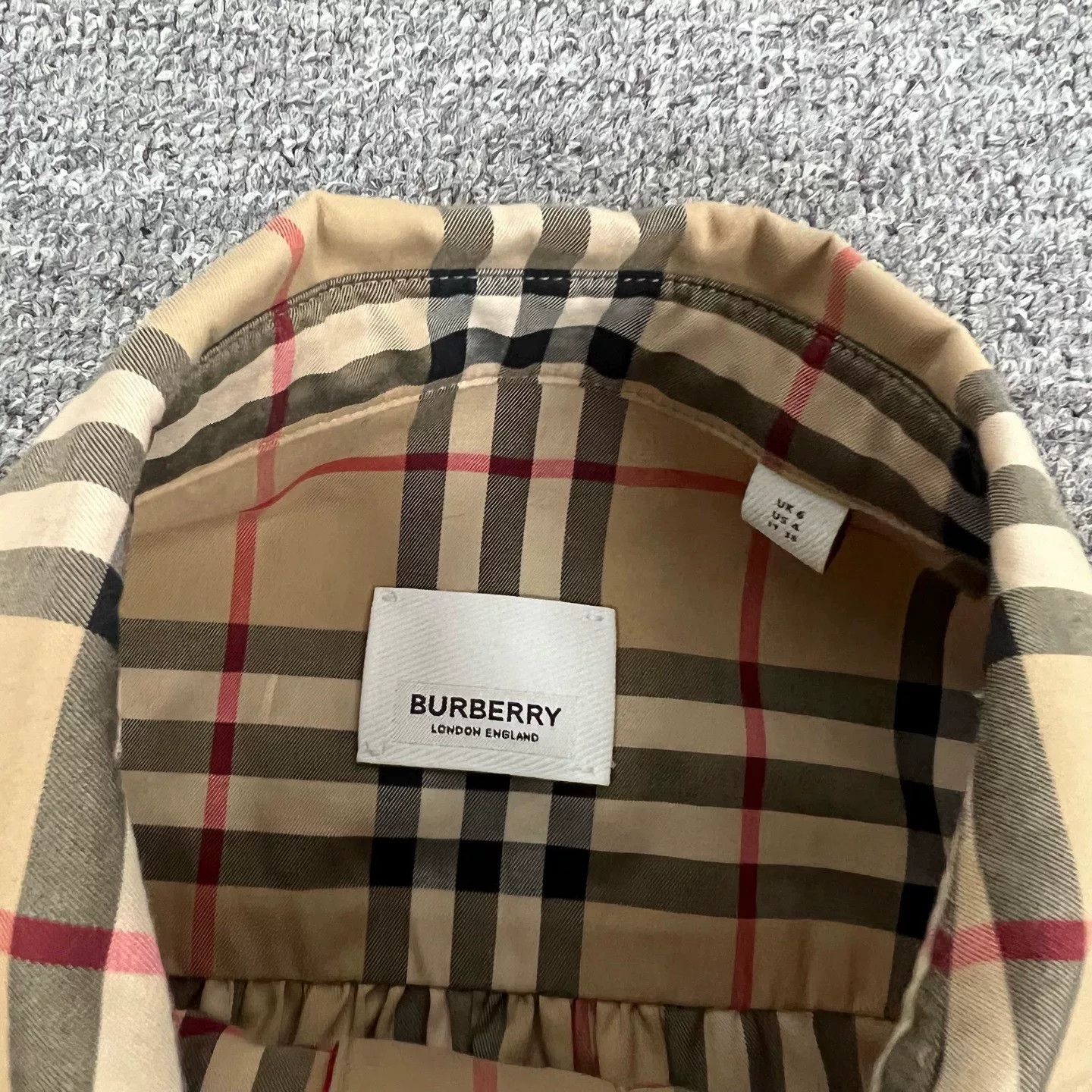 Burberry Burberry Classic Check Dress Shirt Size XS / US 0-2 / IT 36-38 - 5 Thumbnail