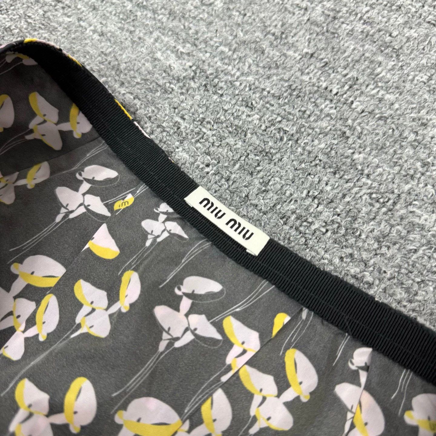 Miu Miu Miu Miu All-over Mushroom Print Skirt Size 40" / US 18 - 4 Thumbnail