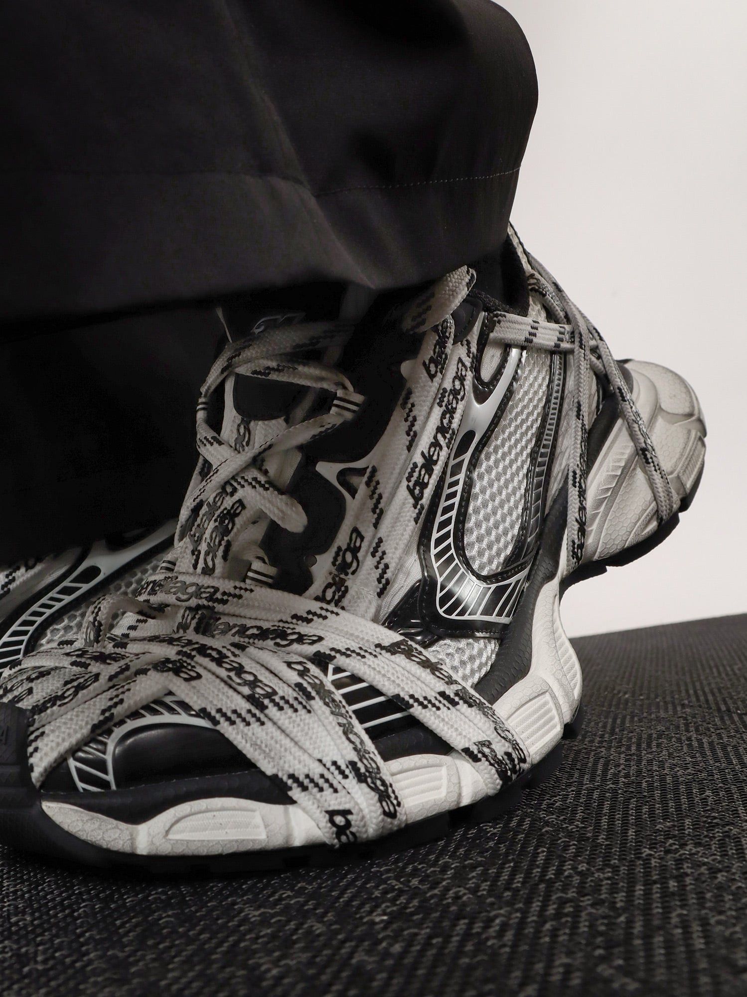 Balenciaga 3Xl Extreme Laces Mesh Sneakers Size US 7 / EU 40 - 5 Thumbnail