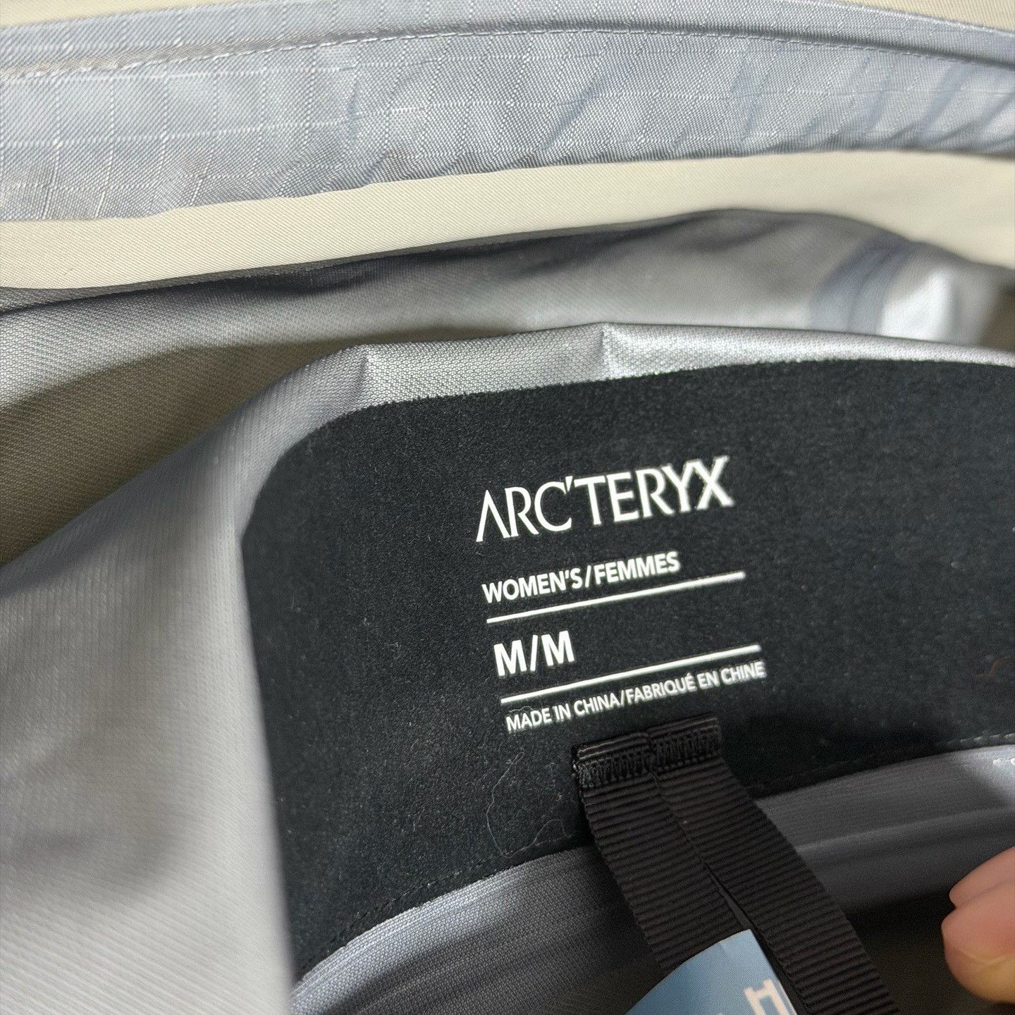 Arc'teryx Arcteryx Beta Jacket Women's Size M / US 6-8 / IT 42-44 - 3 Thumbnail
