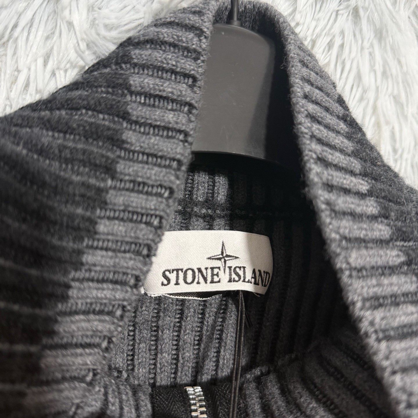 Stone Island Stone Island 24FW Half-Zip High Neck Knit Size US XL / EU 56 / 4 - 4 Thumbnail