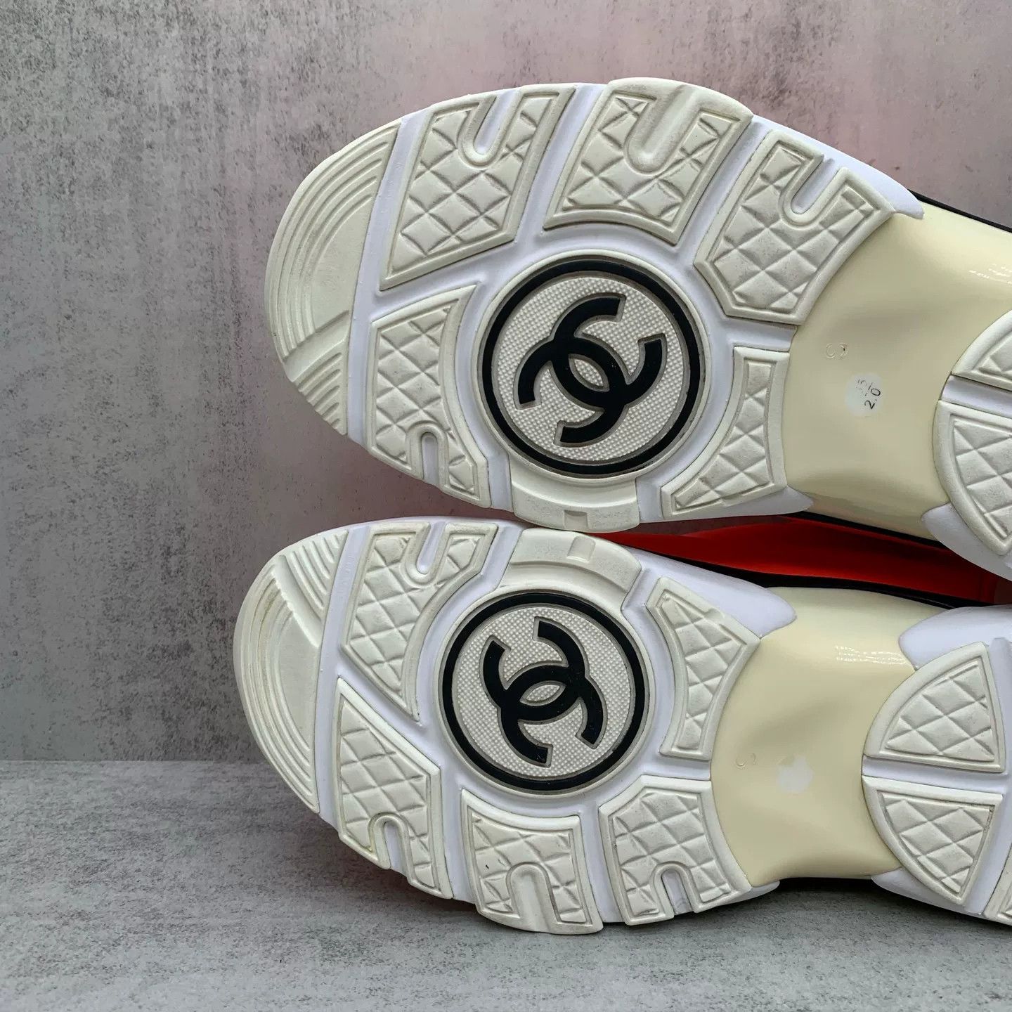 Chanel Chanel Orange-Pink Double C Logo Sneakers Size US 6 / IT 36 - 8 Thumbnail