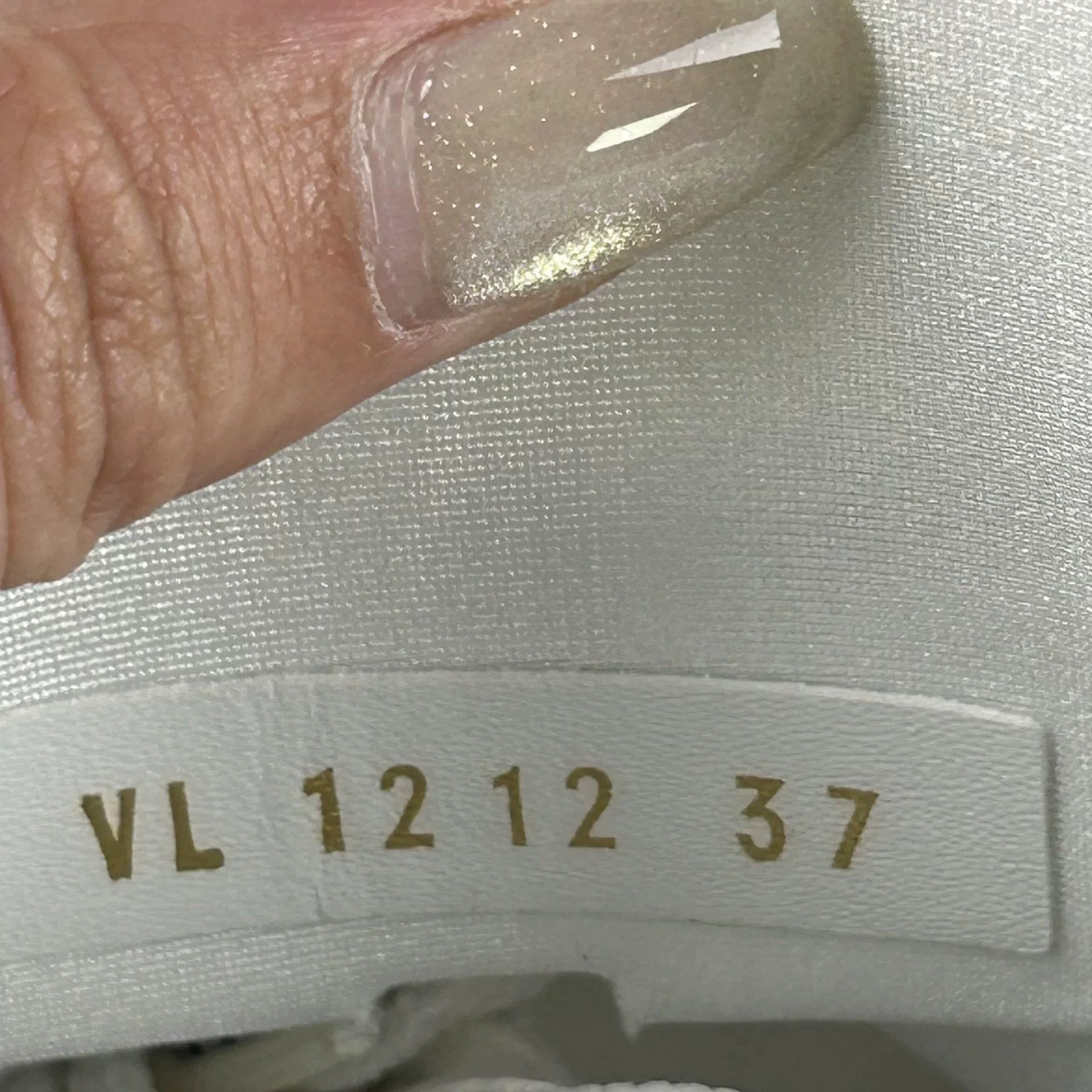 Louis Vuitton Louis Vuitton Run55 Dad Shoes Size US 6 / IT 36 - 7 Thumbnail