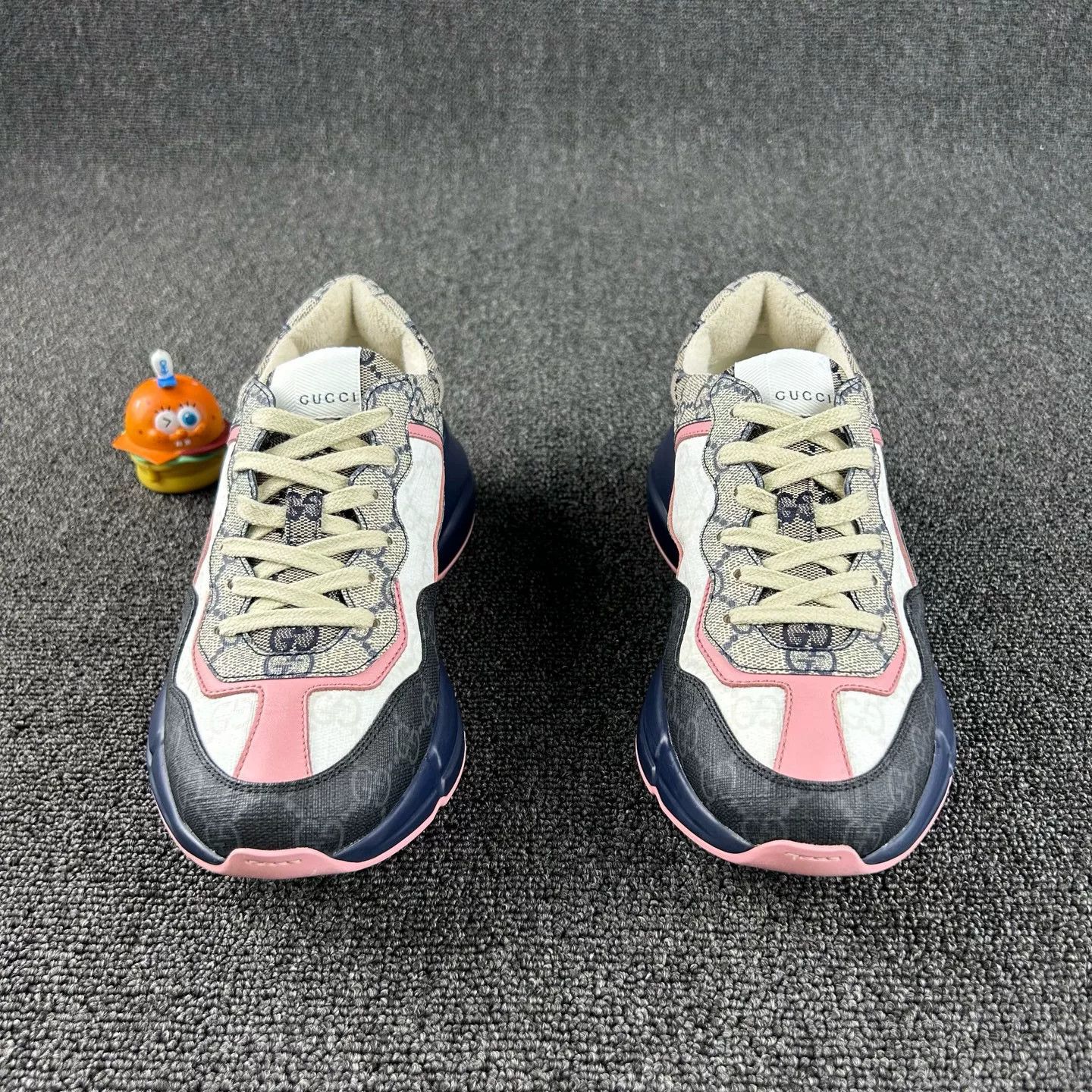Gucci Gucci All-Over Print Dad Shoes Size US 6 / IT 36 - 2 Thumbnail