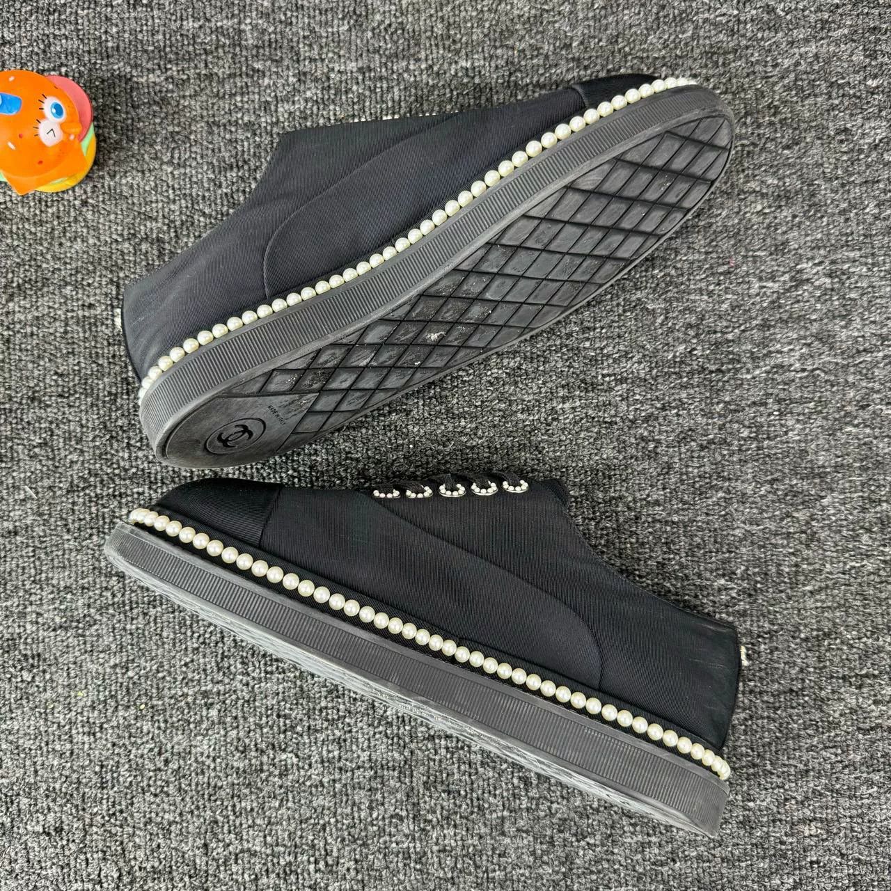 Chanel Chanel Black Pearl Sneakers Size US 6.5 / IT 36.5 - 3 Thumbnail