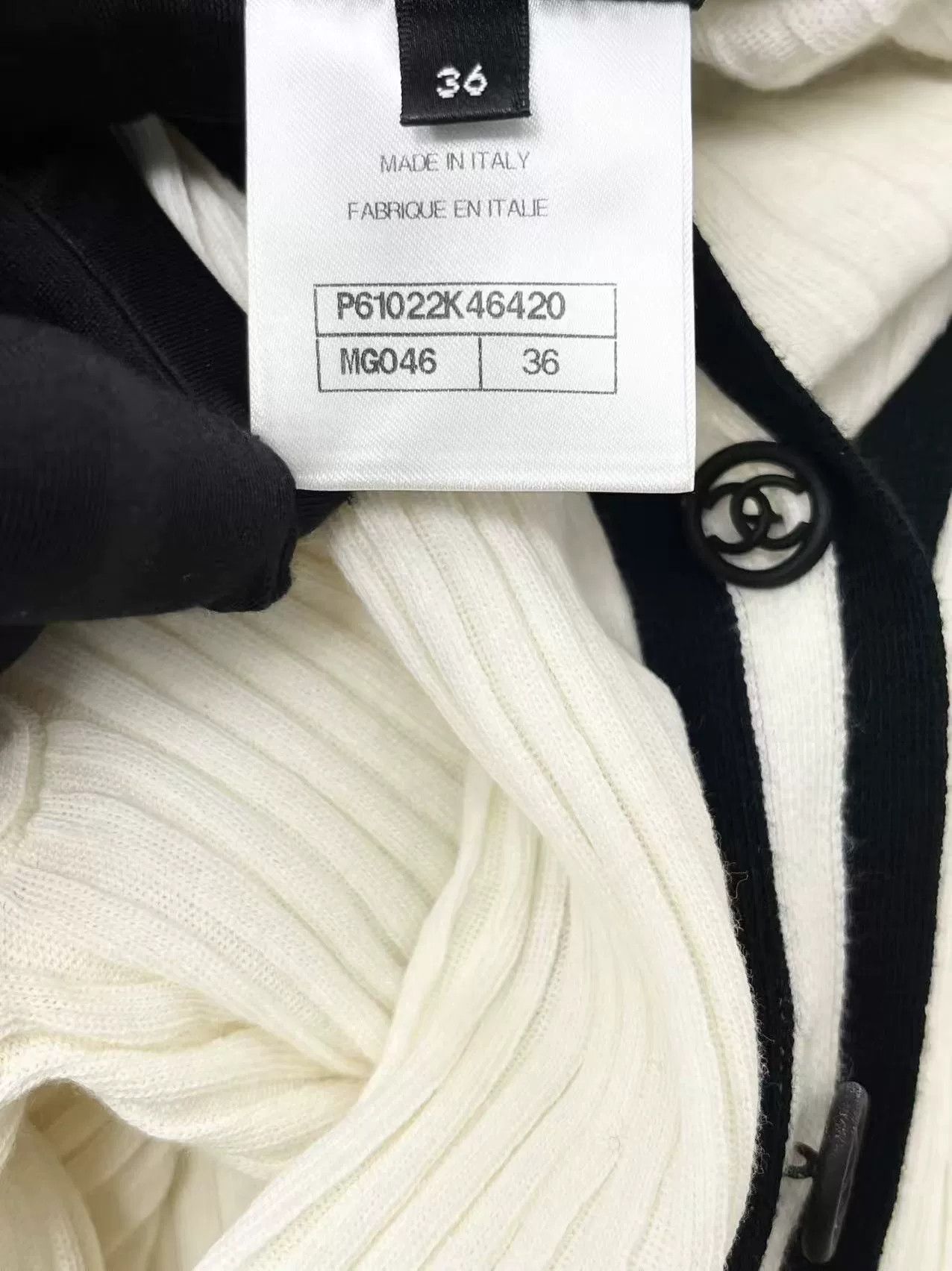 Chanel Chanel White Striped Knit Cardigan Dress Size XS / US 0-2 / IT 36-38 - 5 Thumbnail