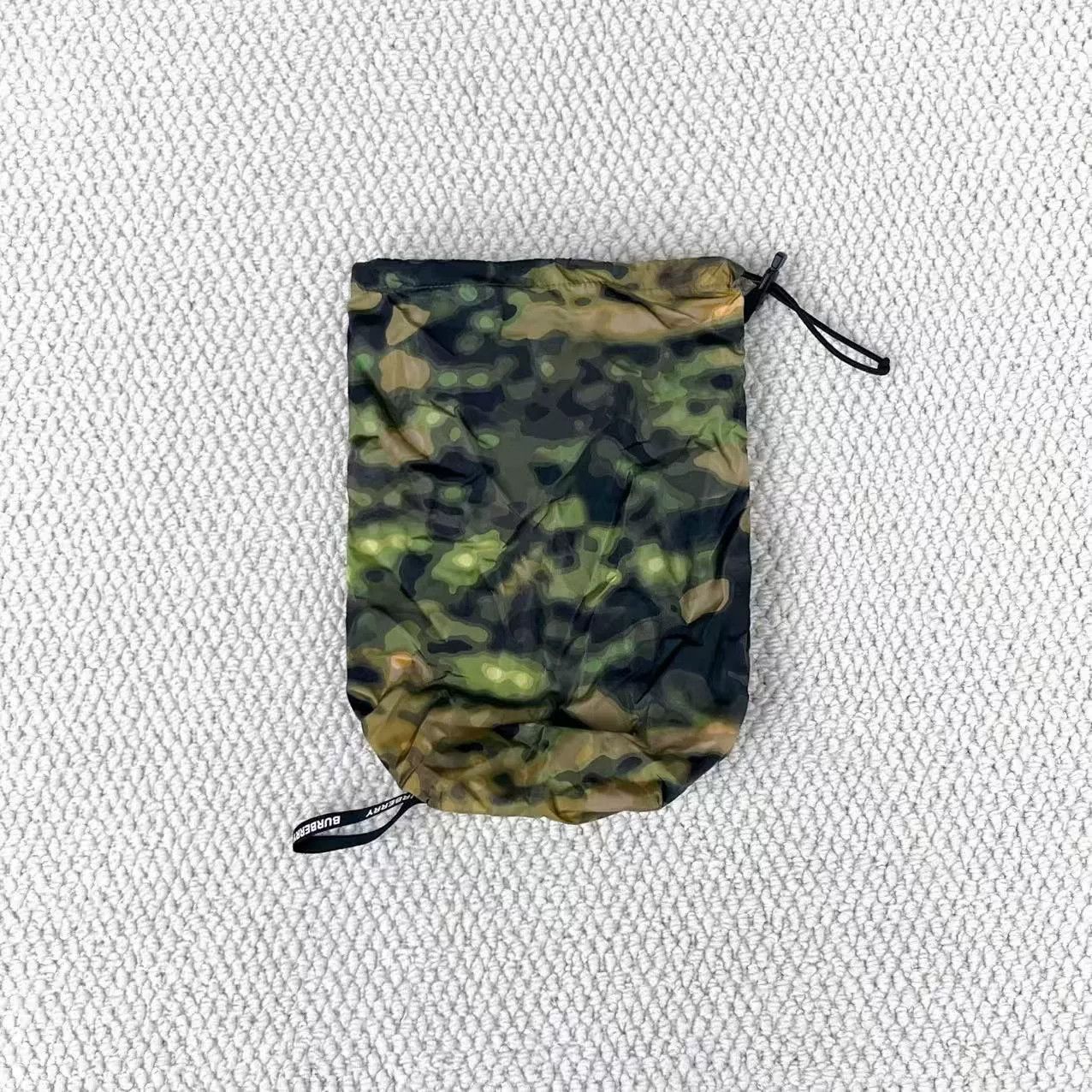 Burberry Burberry Camo Hooded Lightweight Down Jacket Size US M / EU 48-50 / 2 - 8 Thumbnail