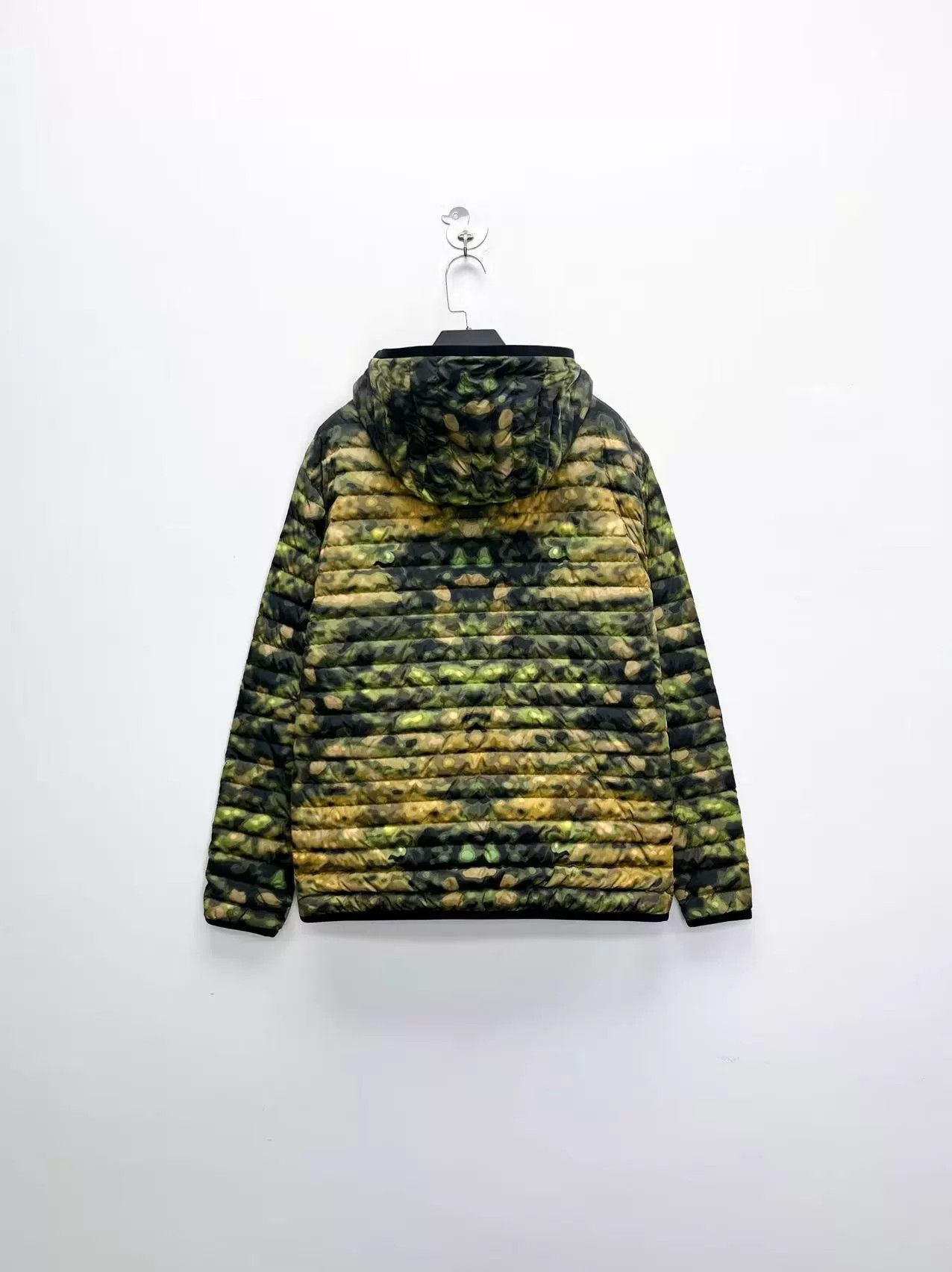 Burberry Burberry Camo Hooded Lightweight Down Jacket Size US M / EU 48-50 / 2 - 2 Thumbnail