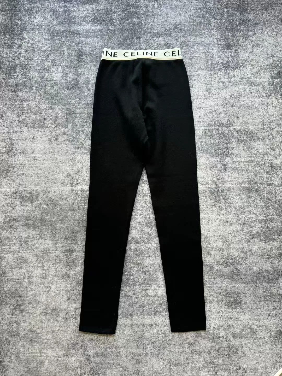 Celine Celine Black Yoga Leggings Size 28" / US 6 / IT 42 - 2 Thumbnail