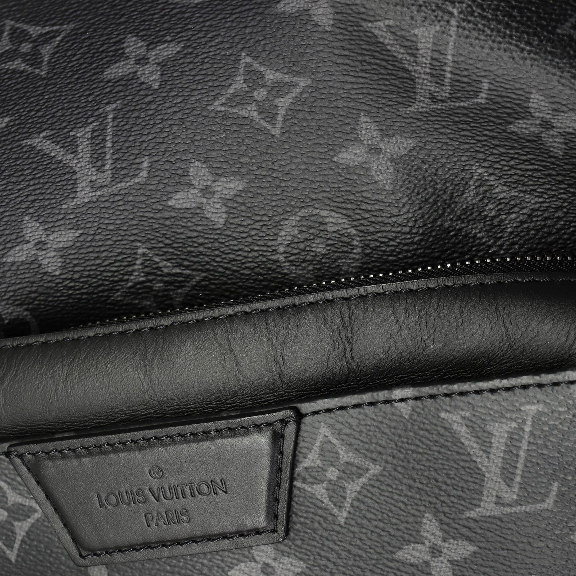 Louis Vuitton Discovery backpack monogram eclipse canvas pm Size ONE SIZE - 6 Thumbnail