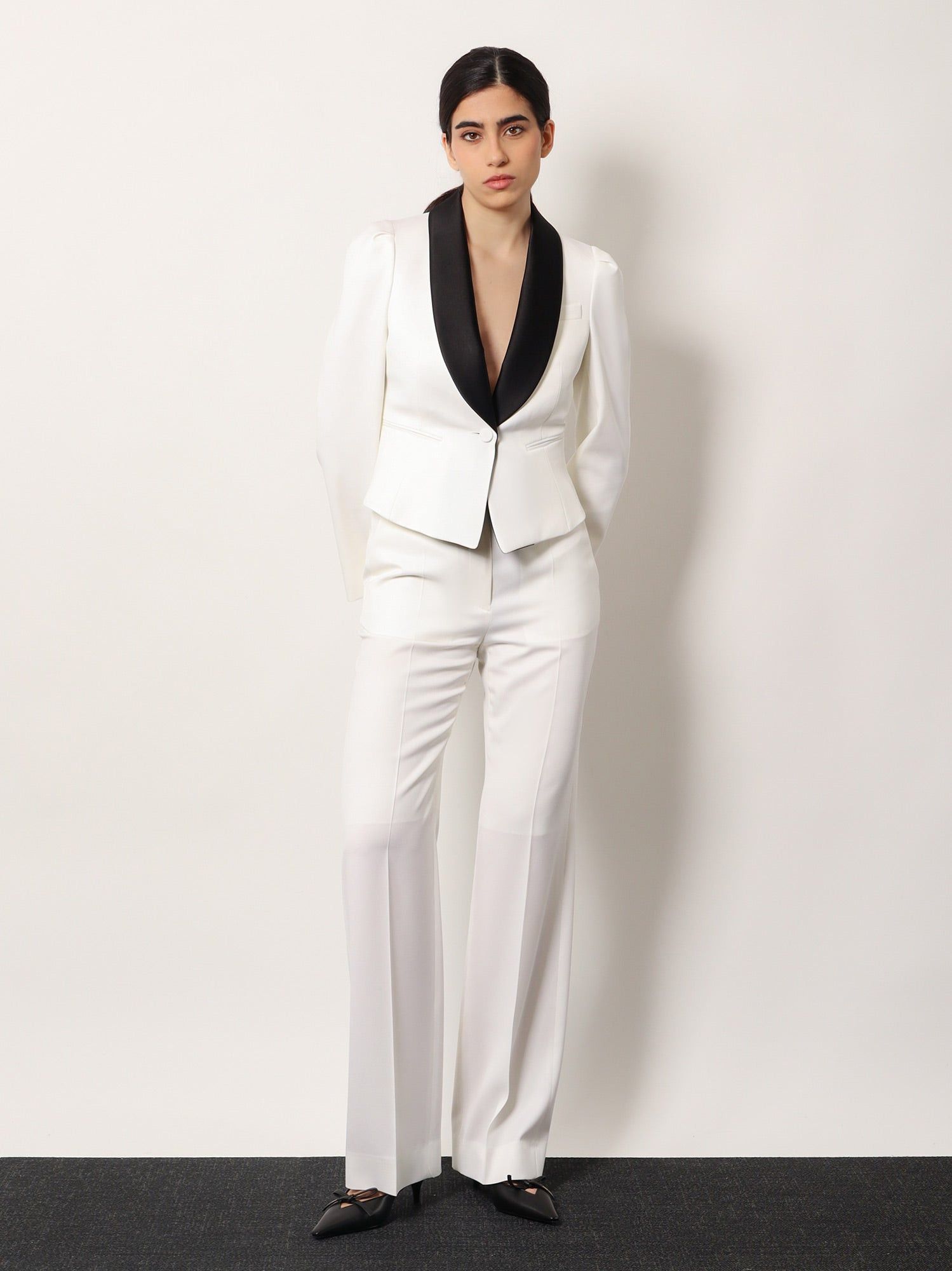 Alexander McQueen Wool Blazer With Satin Lapel Size M / US 6-8 / IT 42-44 - 4 Thumbnail