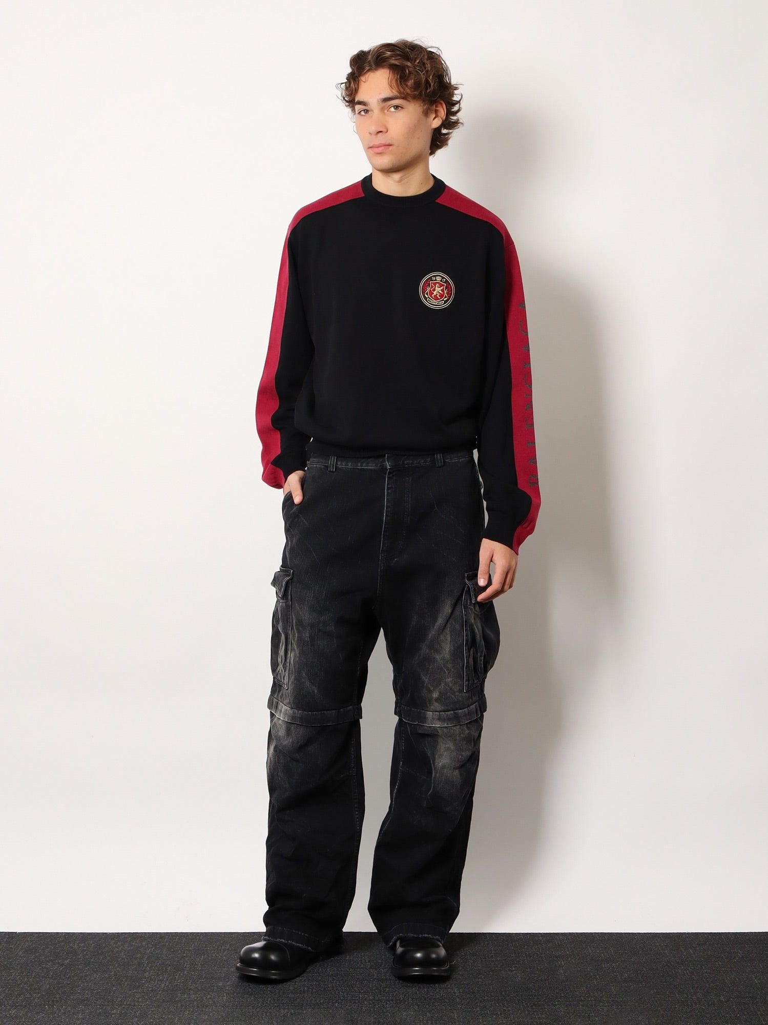 Balenciaga Cotton Sweater With Logo On The Front Size US S / EU 44-46 / 1 - 2 Thumbnail