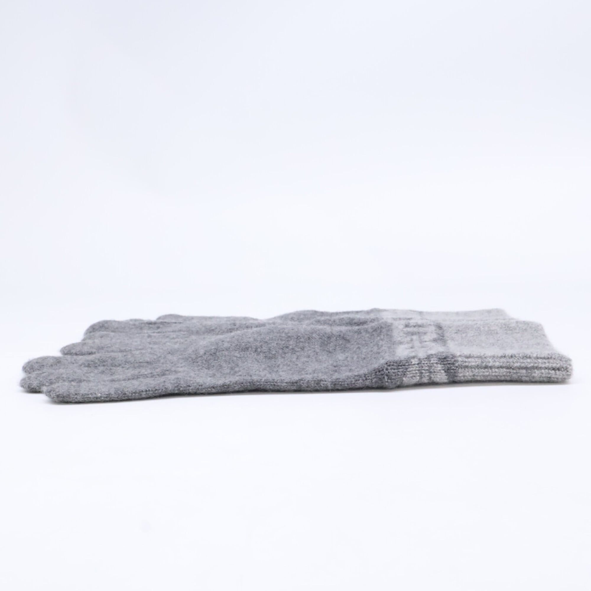 Hermes HERMES Heaven Chaine d'Ancre motif cashmere knit gloves, size M, Charbon flannel, women's. Size ONE SIZE - 4 Thumbnail