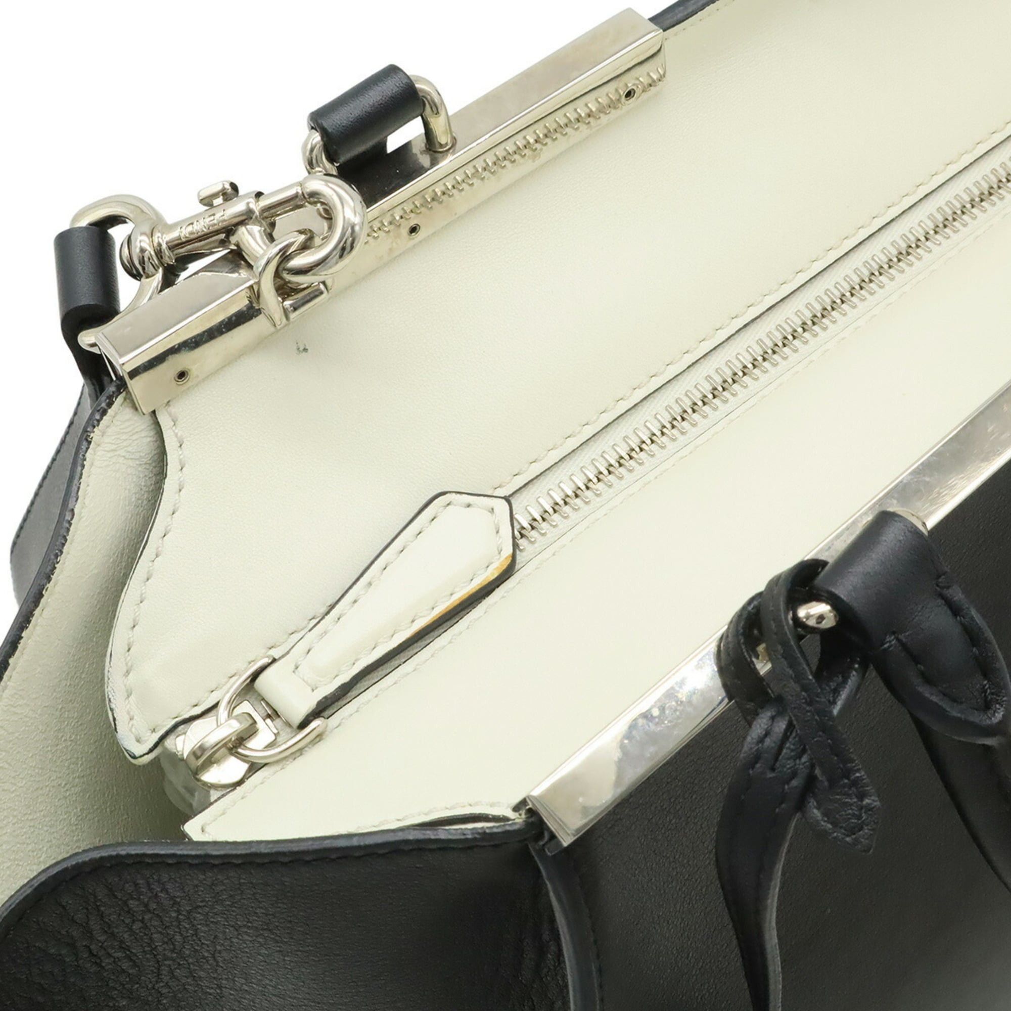 Fendi FENDI Trois Jours handbag/shoulder bag, leather, black, 8BH279 Size ONE SIZE - 6 Thumbnail