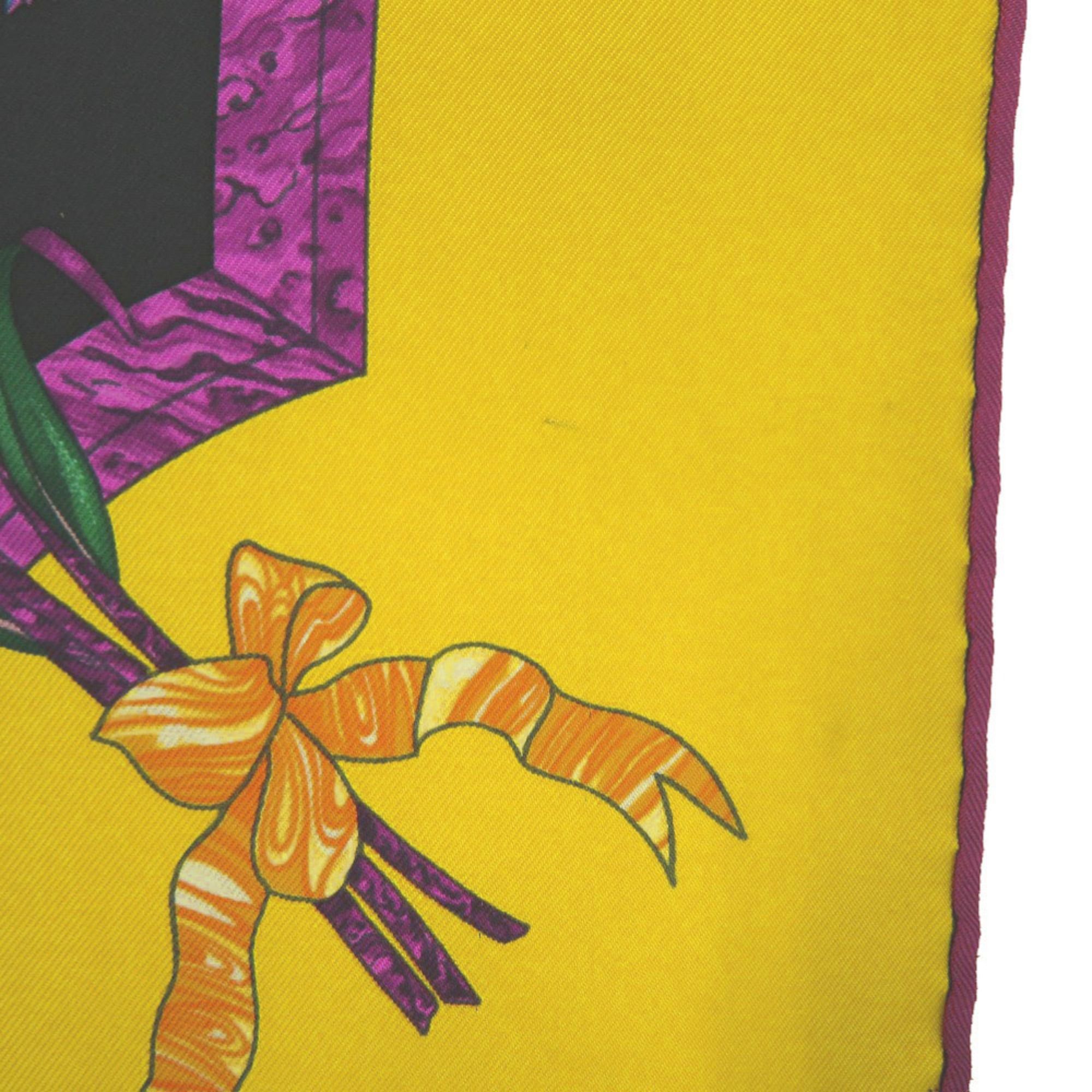 Hermes Excellent condition Hermes Carre 90 "Pierres d' Orient et Occident" silk scarf/muffler in black, yellow, and purple. 1879HERMES Size ONE SIZE - 3 Thumbnail