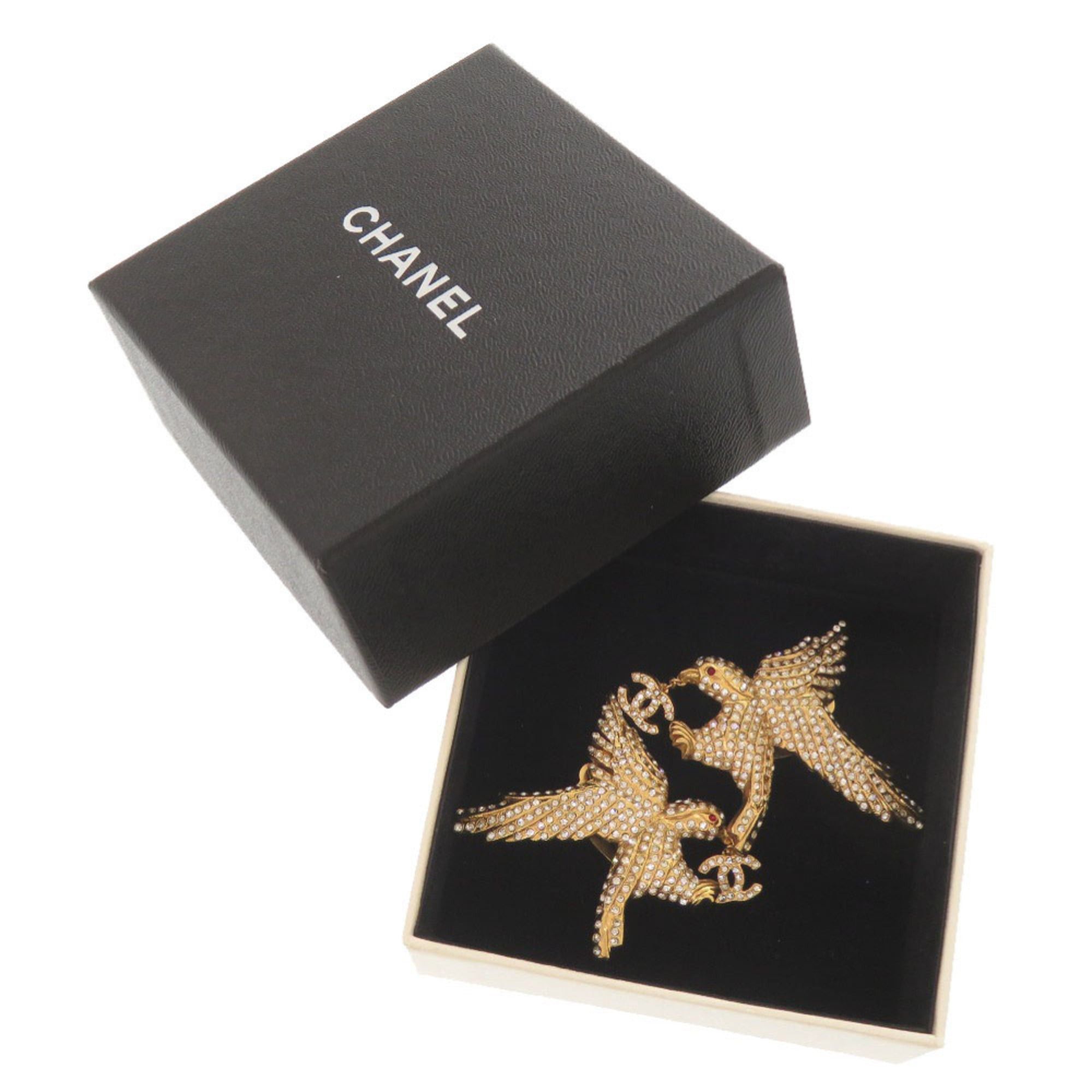 Chanel Excellent condition Chanel Coco Mark Eagle Metal Rhinestone Gold Earrings 1804CHANEL Size ONE SIZE - 2 Thumbnail
