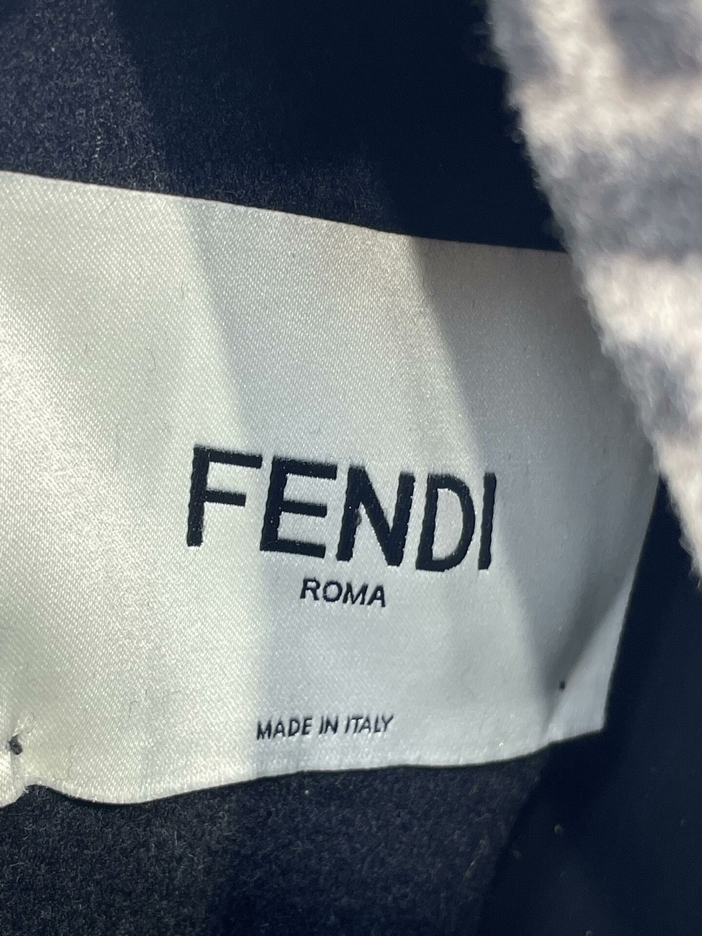 Fendi Fendi Reversible Logo Hooded Jacket Size S / US 4 / IT 40 - 8 Thumbnail