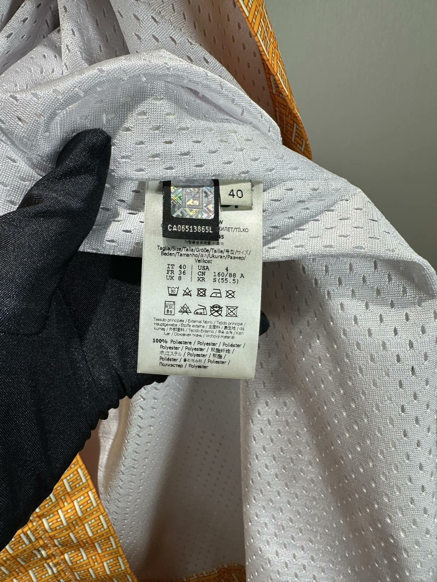 Fendi Fendi All-Over Logo Windbreaker Jacket Size US XXS / EU 40 - 9 Thumbnail