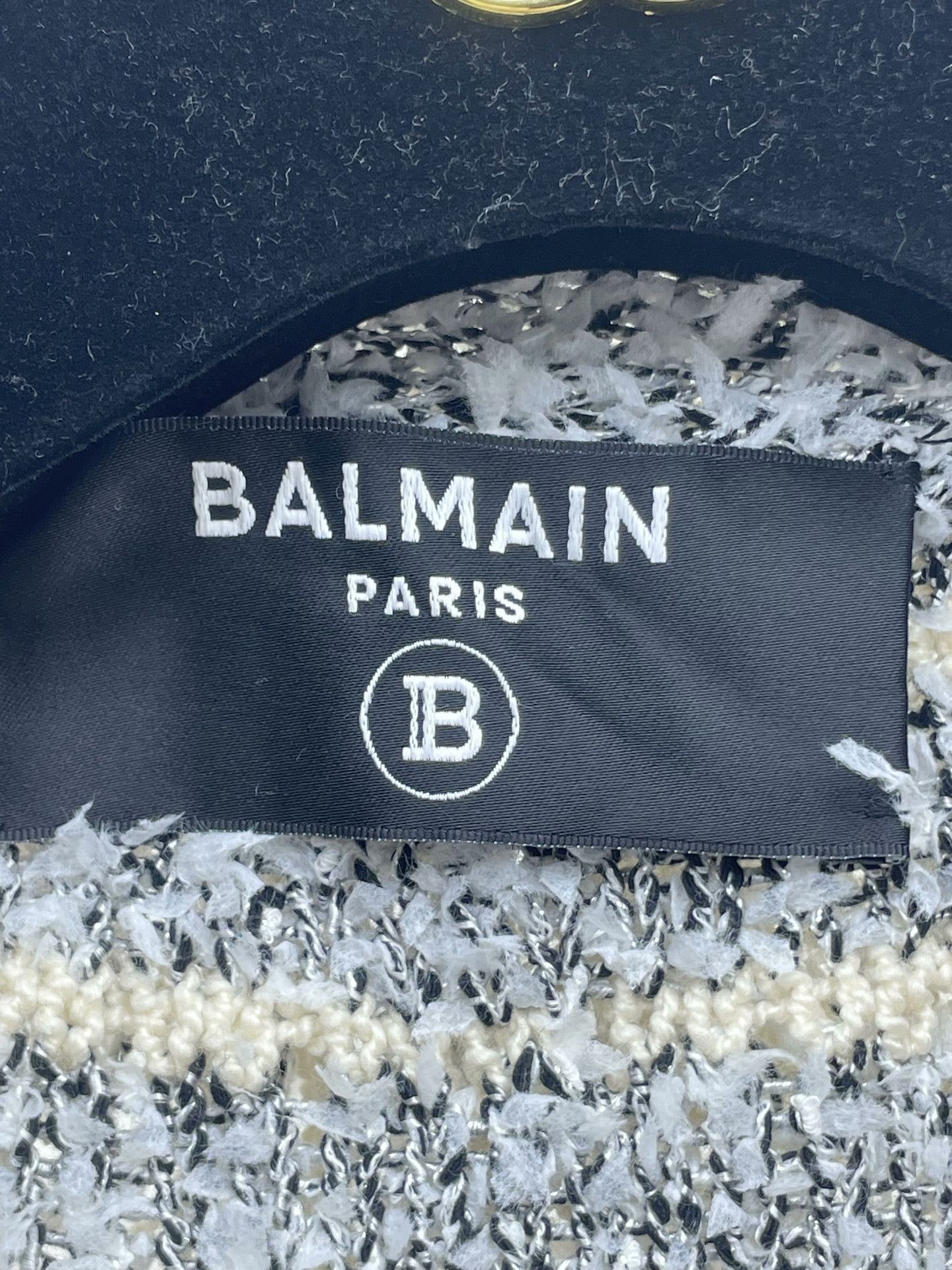 Balmain Chanel Heart Pearl CC Brooch Size XS / US 0-2 / IT 36-38 - 6 Thumbnail