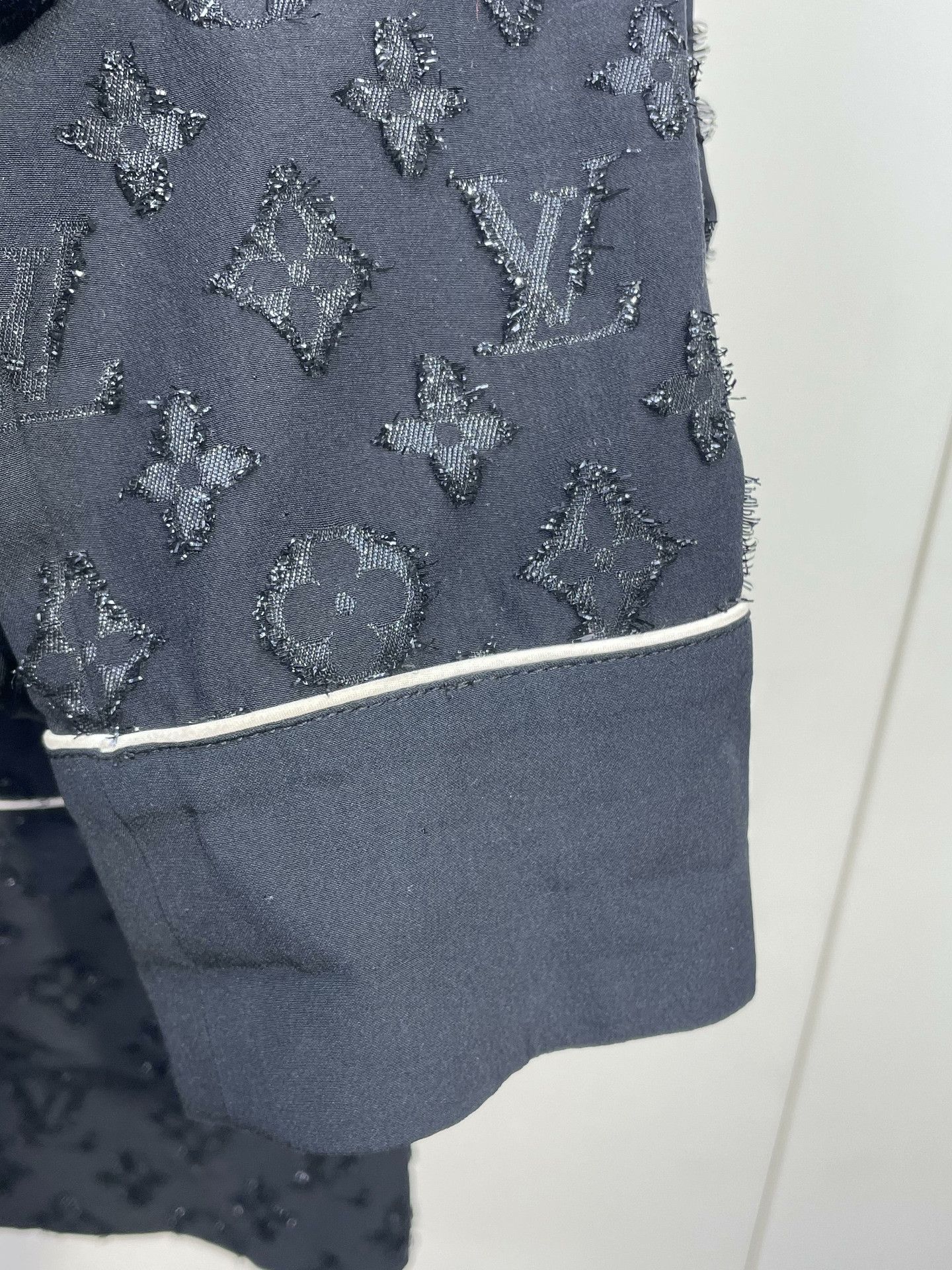 Louis Vuitton LV Black Monogram Shimmer Silk Shirt Size XXS / US 00 / IT 34 - 3 Thumbnail