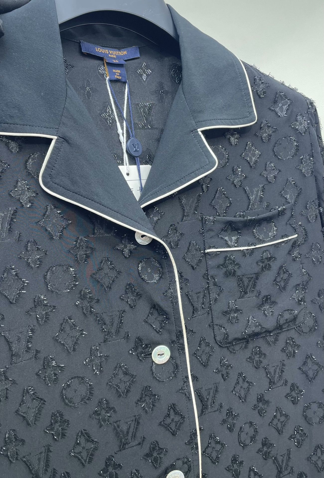 Louis Vuitton LV Black Monogram Shimmer Silk Shirt Size XXS / US 00 / IT 34 - 5 Thumbnail