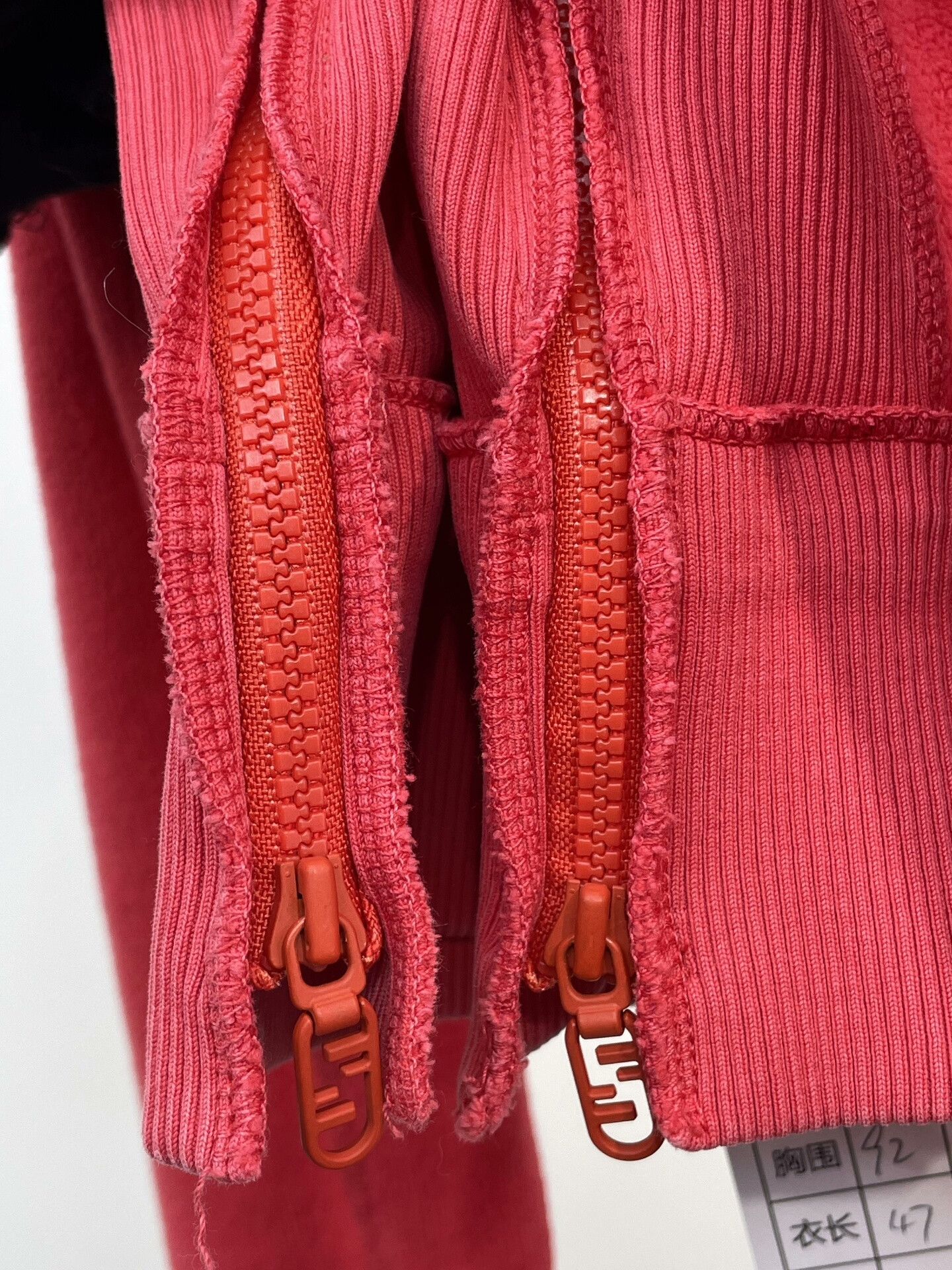 Fendi Fendi Letter Crewneck Sweatshirt Size XS / US 0-2 / IT 36-38 - 4 Thumbnail