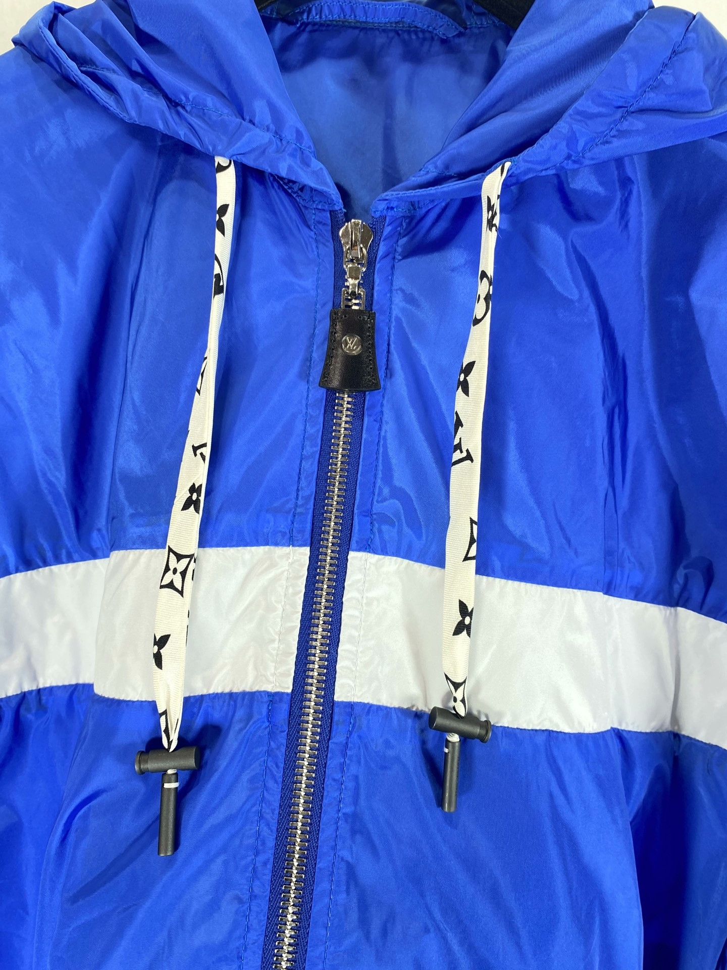 Louis Vuitton LV Windbreaker Jacket Size XS / US 0-2 / IT 36-38 - 3 Thumbnail