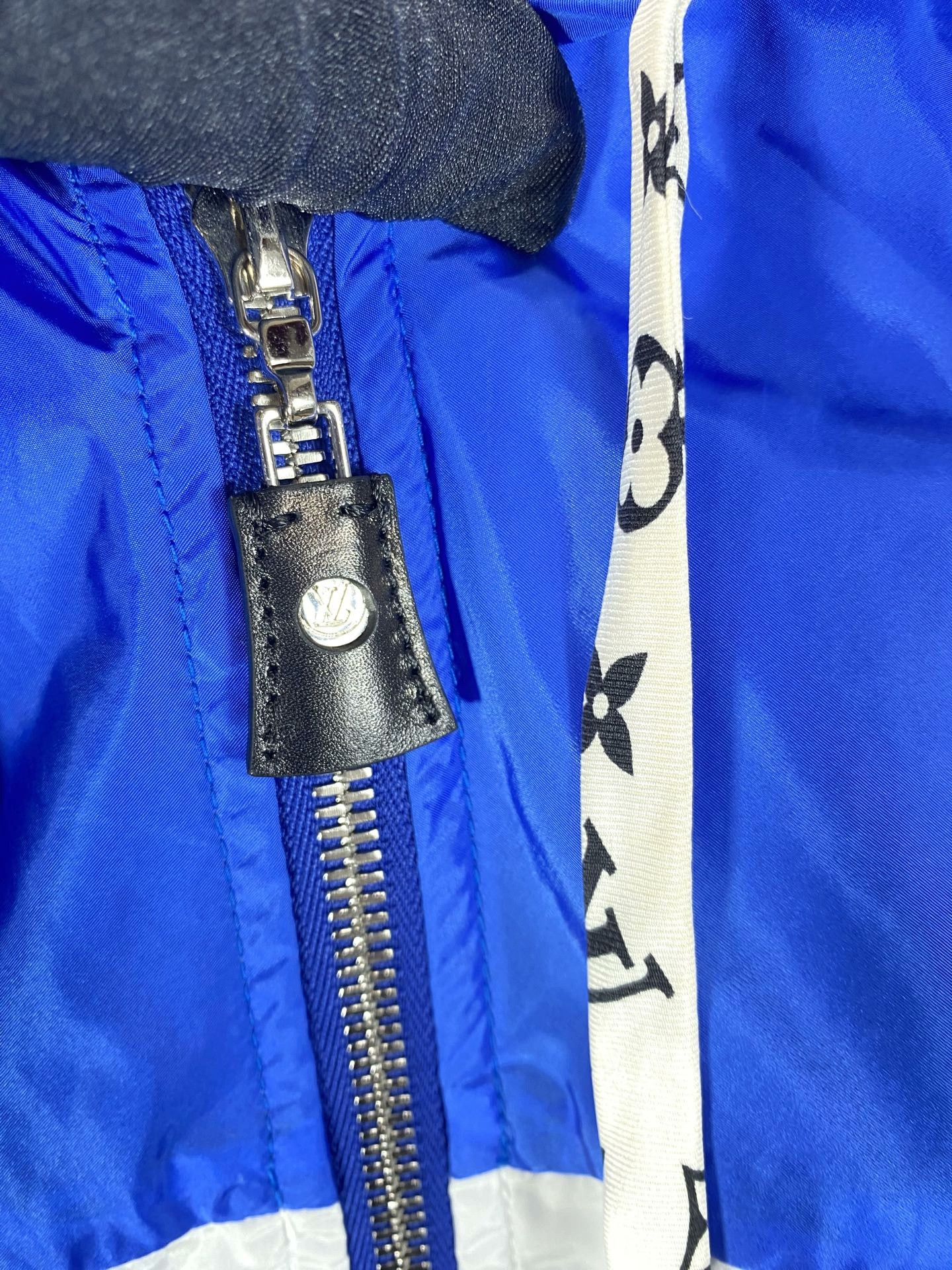 Louis Vuitton LV Windbreaker Jacket Size XS / US 0-2 / IT 36-38 - 4 Thumbnail